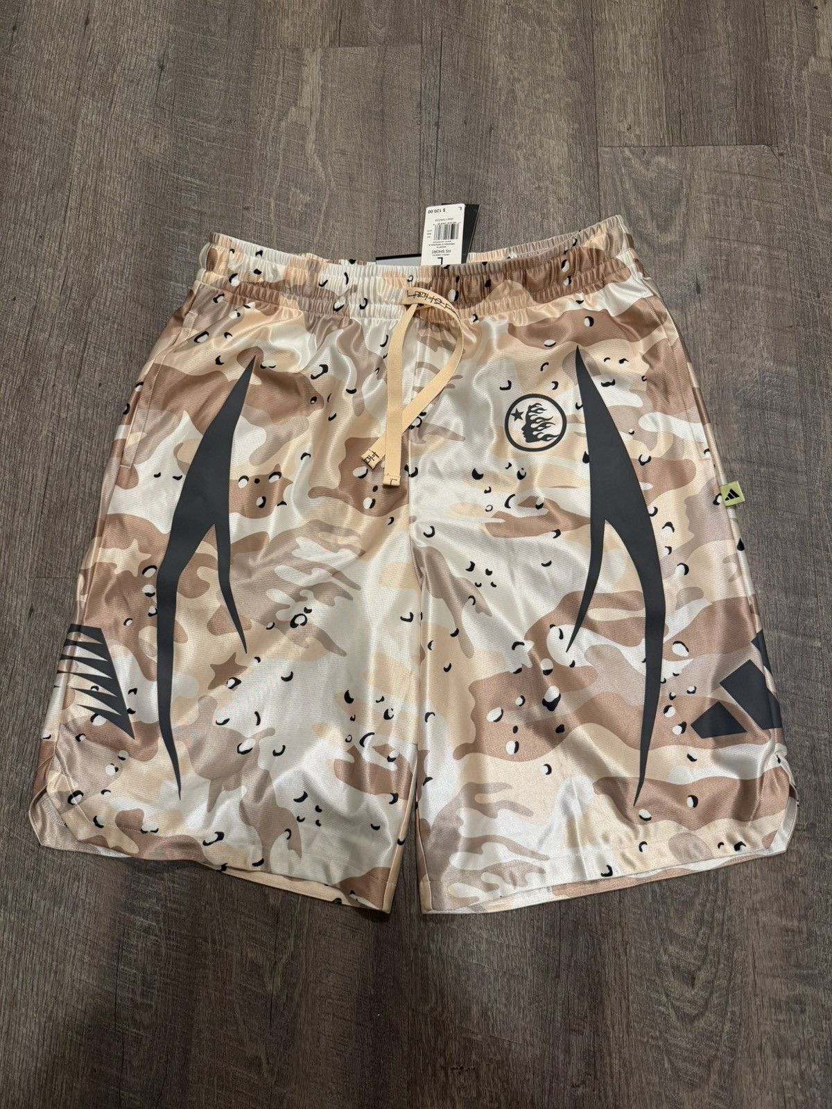 Adidas × HELLSTAR ADIDAS HELLSTAR SHORTS Size US 36 / EU 52 - 1 Thumbnail