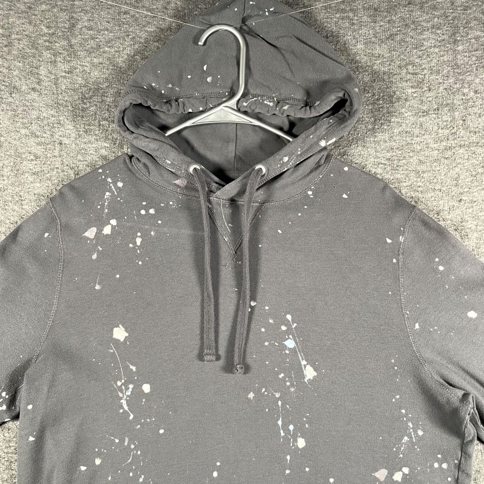 Abercrombie & Fitch Abercrombie & Fitch Hoodie Mens L Gray Paint Splatter Pullover Shirt Kangaroo Pocket 90s Skater Mens Size US L / EU 52-54 / 3 - 3 Thumbnail
