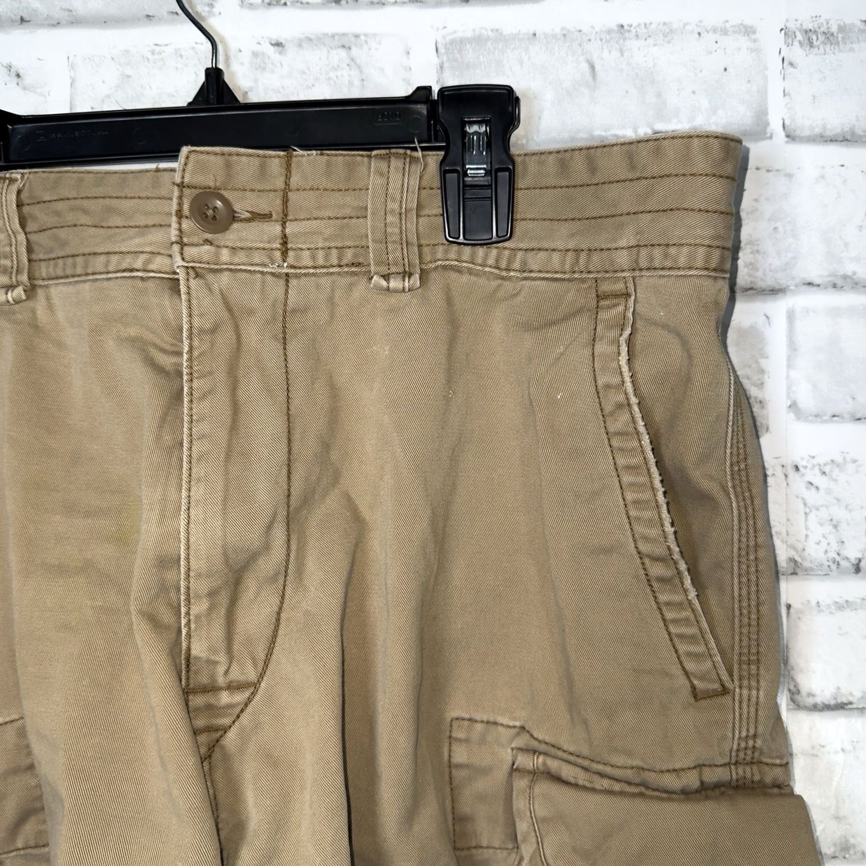Polo Ralph Lauren Polo Ralph Lauren Cargo Shorts Mens Size 34 100% Cotton Beige Cargo Shorts Mens 34 Beige Polo Ralph Lauren 100% Cotton Cargo Shorts Mens Size 34 Beige Size US S / EU 44-46 / 1 - 2 Thumbnail