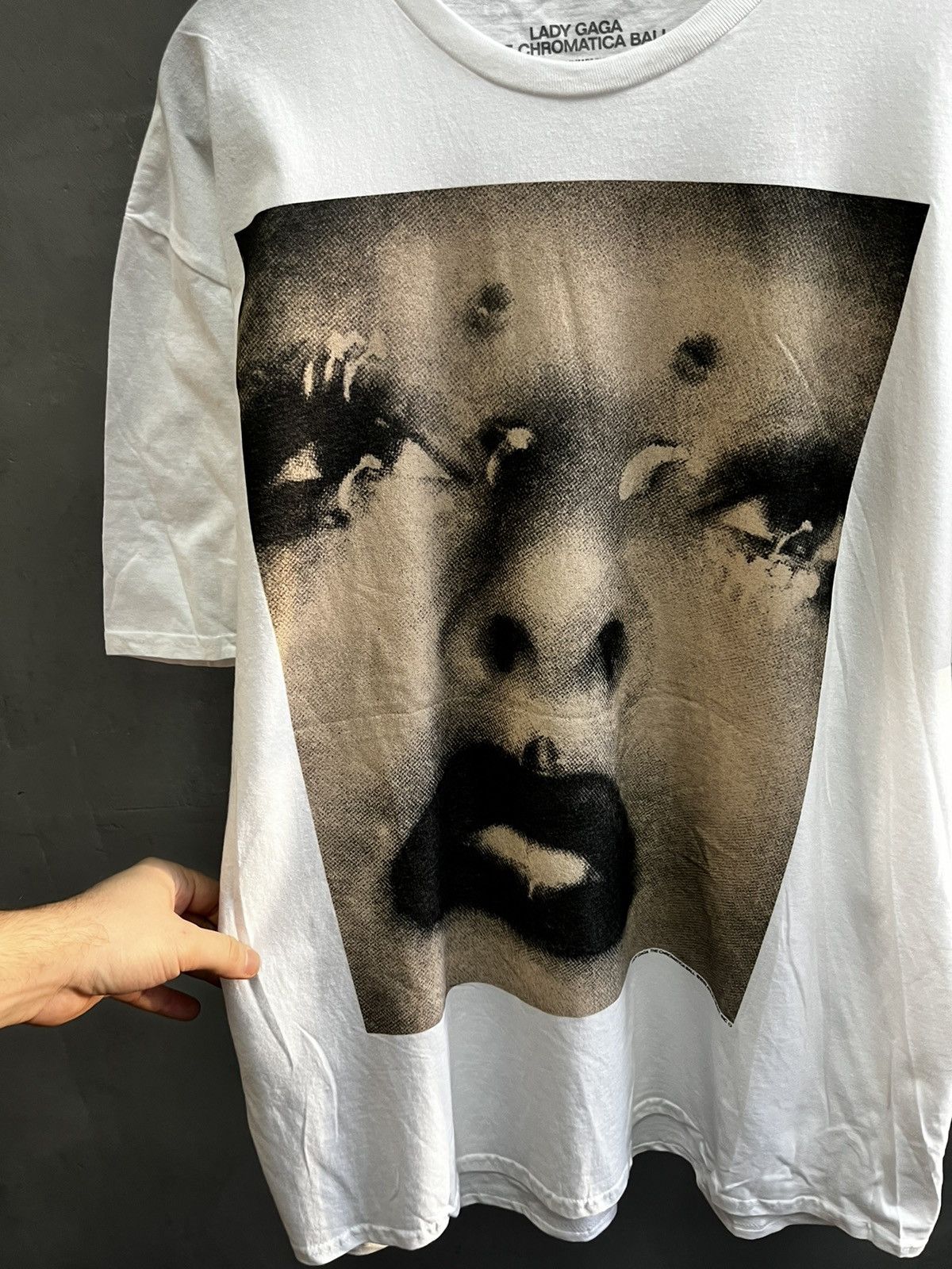 Band Tees Vintage Lady Gaga Tour Big Logo Face Tee Size US XL / EU 56 / 4 - 3 Thumbnail