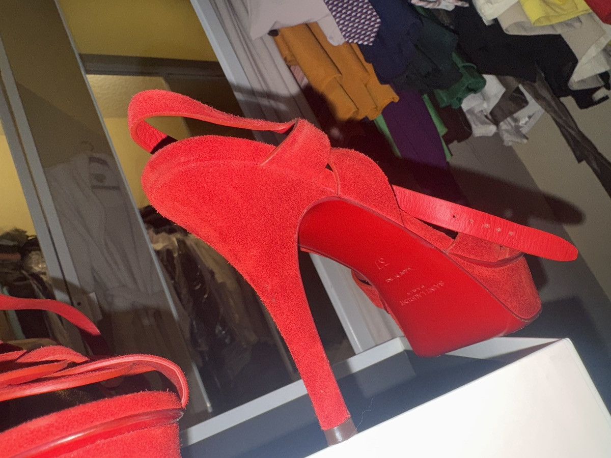 Yves Saint Laurent YVES SAINT LAURENT (TRIBUTE SANDALS) Size US 7 / IT 37 - 8 Thumbnail