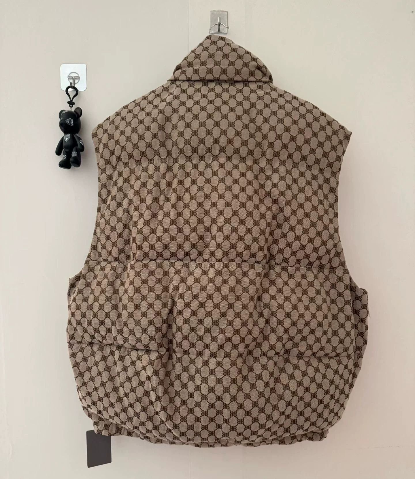 Balenciaga Balenciaga x Gucci Collaboration BB Down Vest Size L / US 10 / IT 46 - 2 Thumbnail