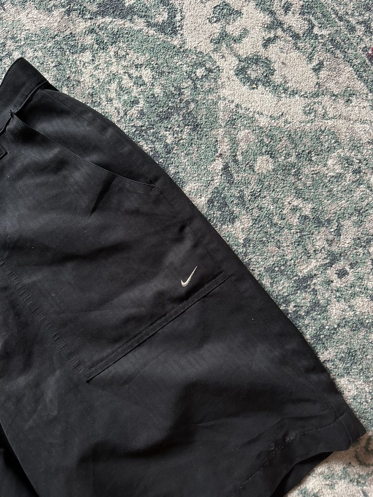 Nike VINTAGE NIKE SWOOSH BAGGY JORTS SHORTS Y2K L Size US 34 / EU 50 - 3 Thumbnail