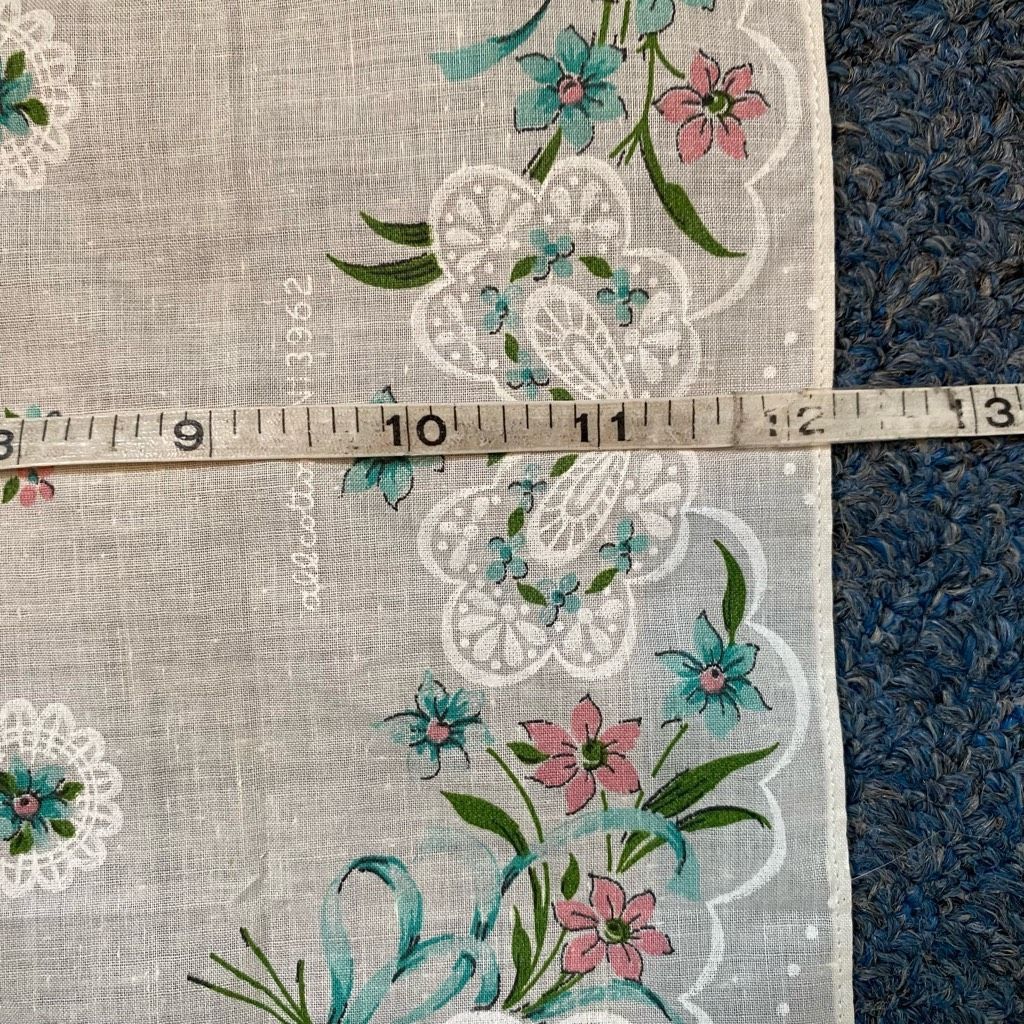 Other All Cotton vintage floral print handkerchief 12.5”x12” Size ONE SIZE - 5 Thumbnail