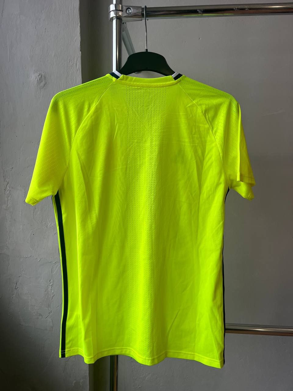 Adidas 2016 SWEDEN NATIONAL TEAM SOCCER JERSEY FOOTBALL SHIRT SZ L Size US L / EU 52-54 / 3 - 10 Thumbnail
