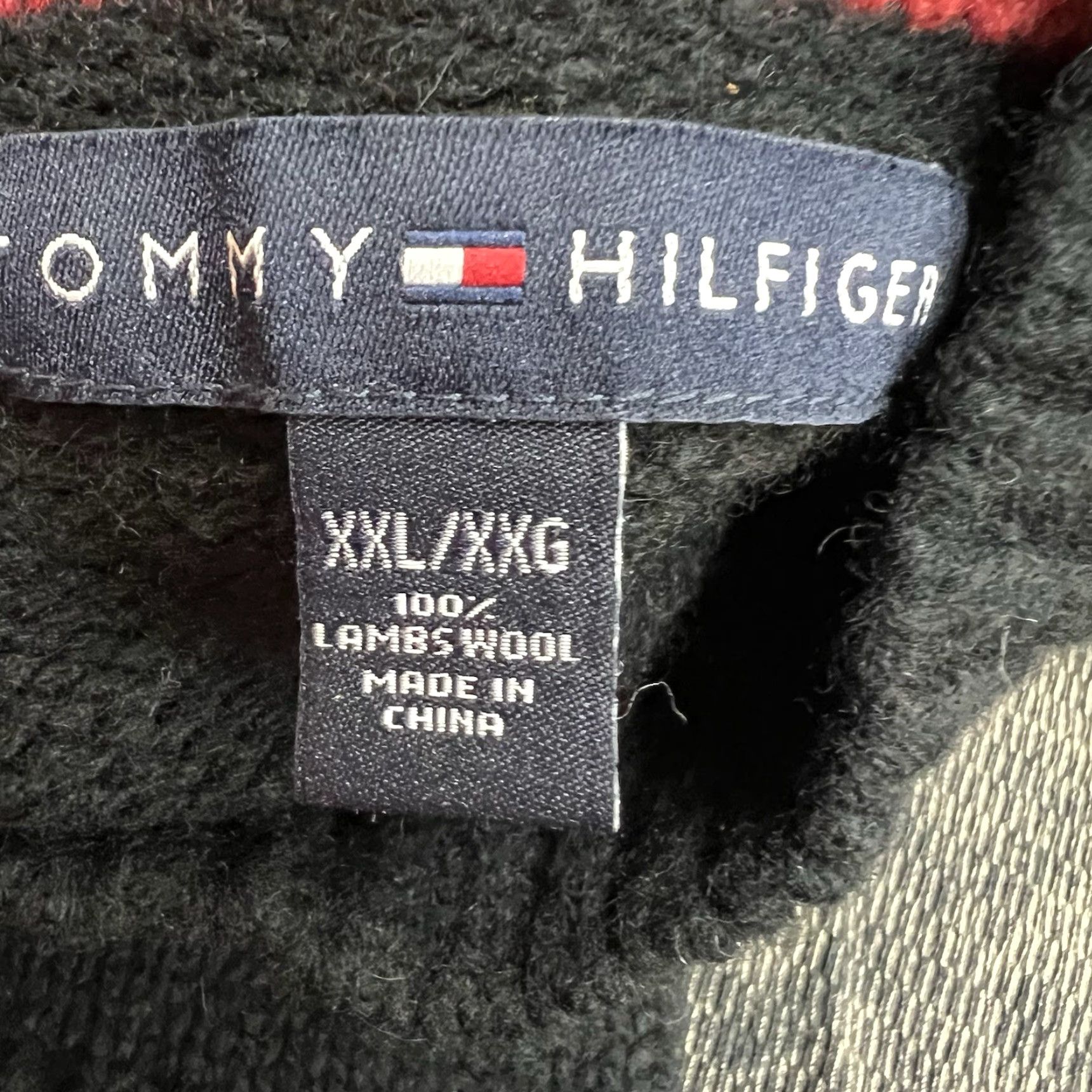 Tommy Hilfiger Tommy Hilfiger Sweater Mens XL Black Red 100% Lambswool Knit High Neck Pullover Fair Isle Logo Accent Mens Size US XL / EU 56 / 4 - 5 Thumbnail