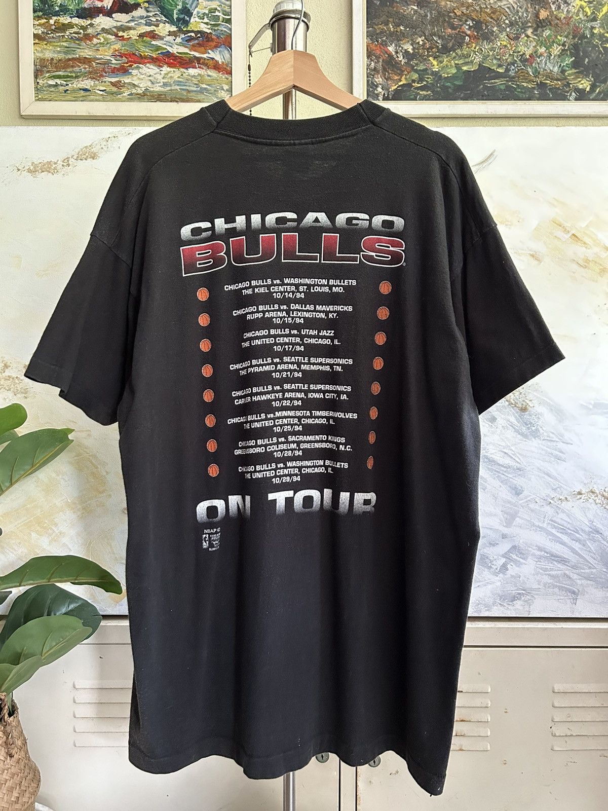 NBA Vintage Chicago Oversize Tshirt Size US XL / EU 56 / 4 - 9 Thumbnail