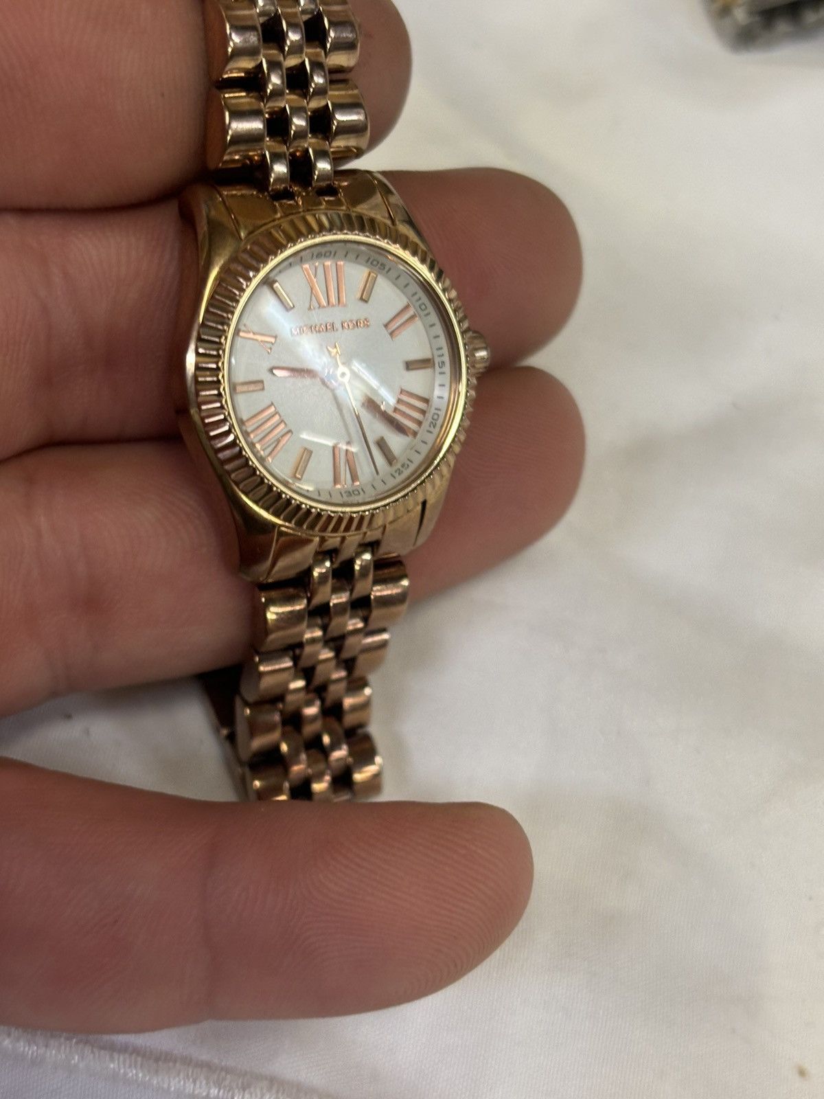 Michael Kors Michael Kors Lexington MK-3230 Women’s Watch! New Battery! Size ONE SIZE - 5 Thumbnail