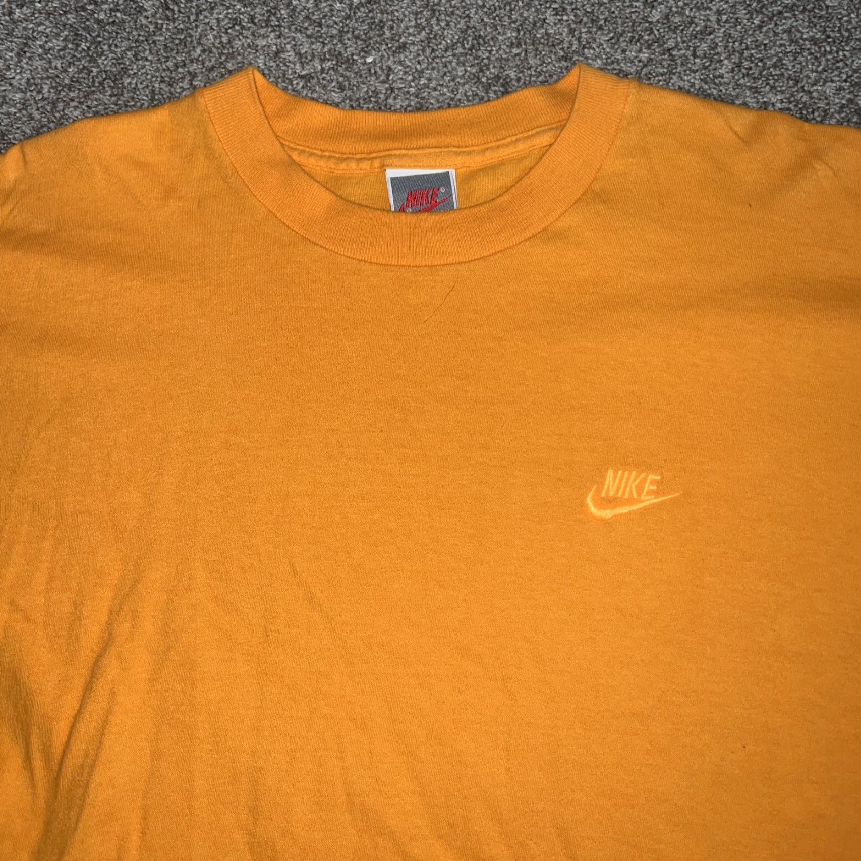 Nike VINTAGE Nike Embroidered Logo Orange T-Shirt Mens XL USA{" "} Size US XL / EU 56 / 4 - 2 Thumbnail
