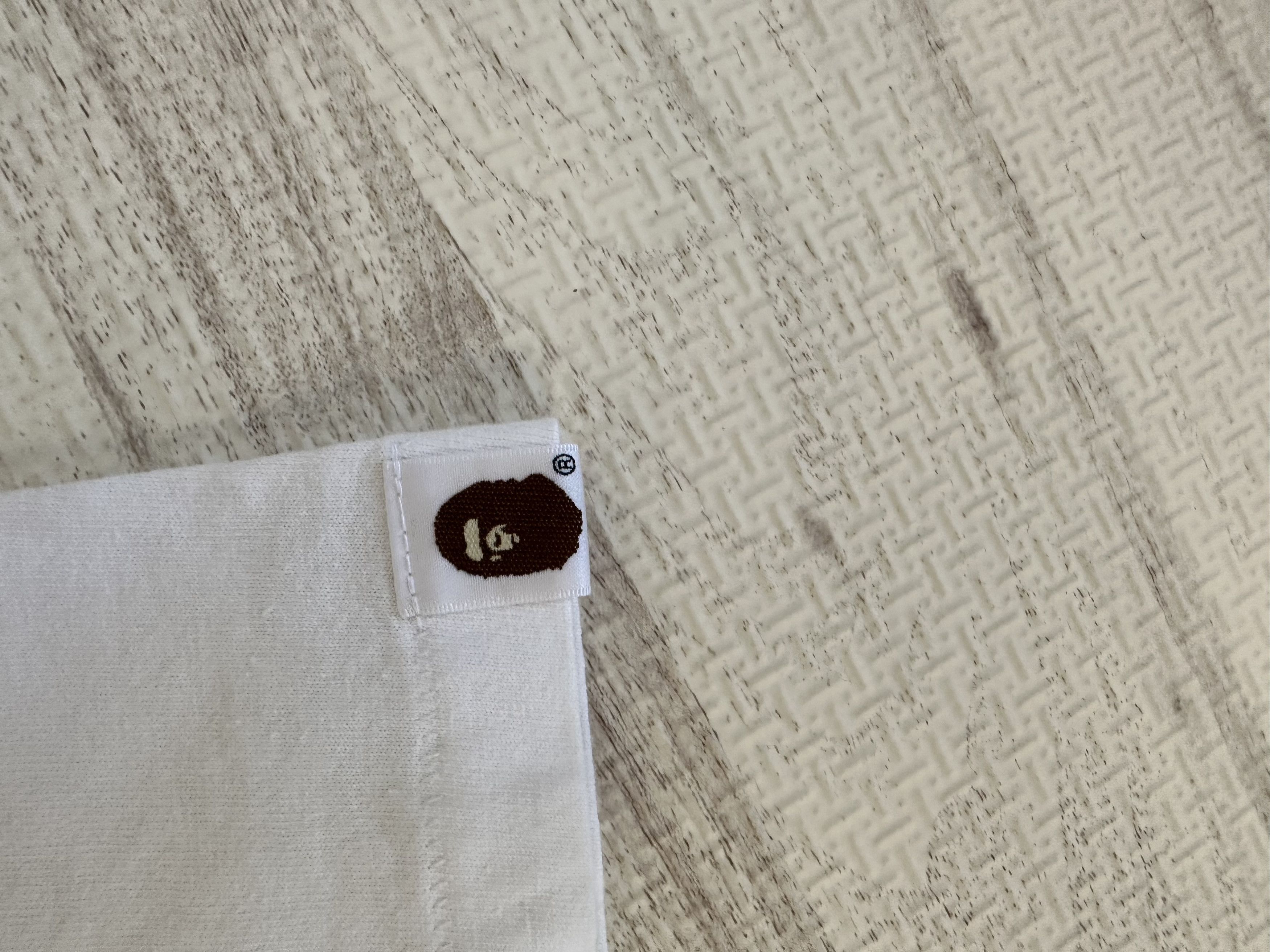 Bape A BATHING APE Shark Head Cotton T-shirt White Size M Size US M / EU 48-50 / 2 - 6 Thumbnail