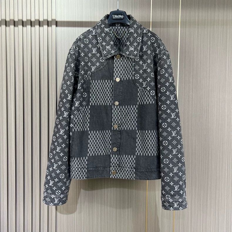 Louis Vuitton LOUIS VUITTON Black and grey print full print denim jacket Size US M / EU 48-50 / 2 - 1 Thumbnail