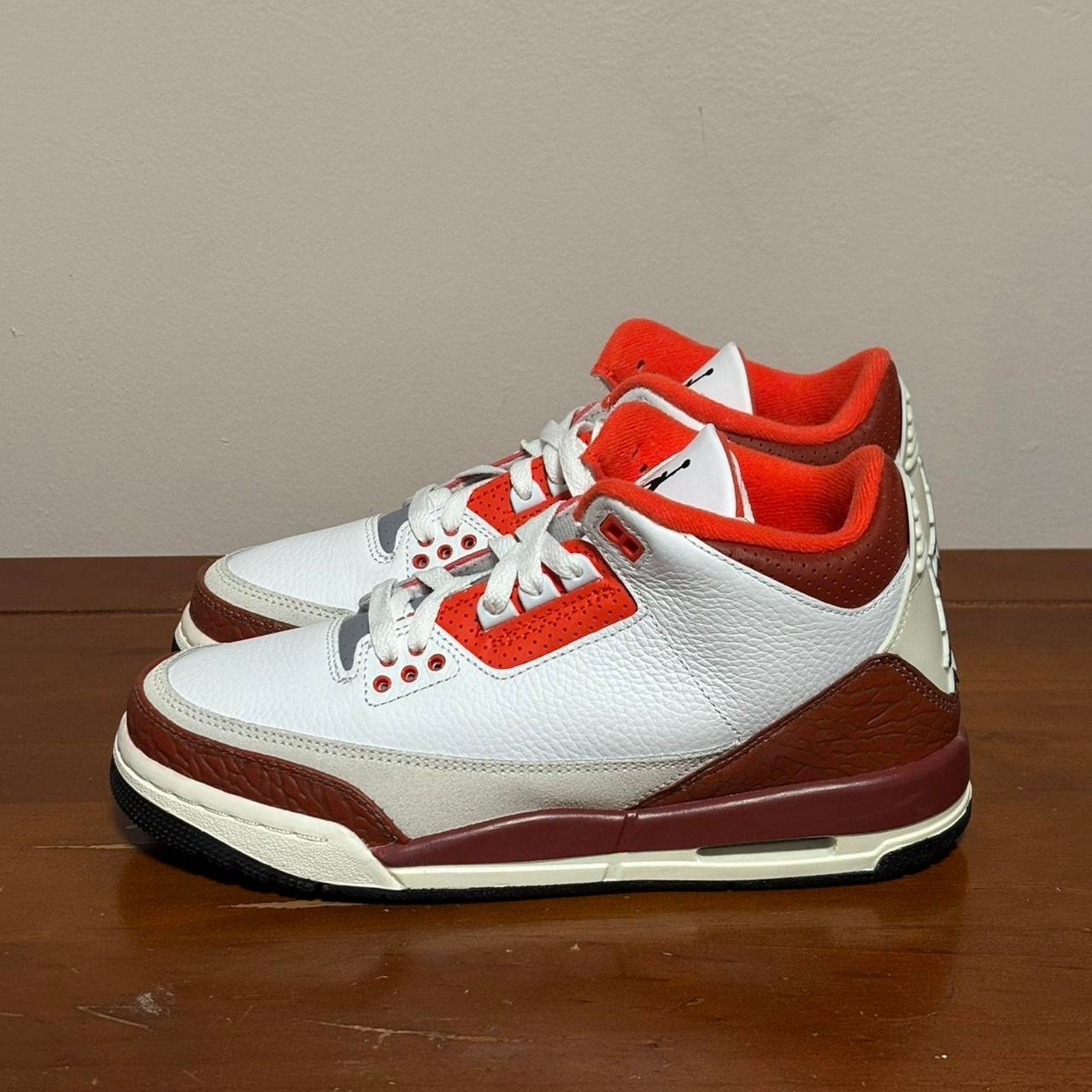 Jordan Brand Jordan 3 orange white b grades Size US 7 / EU 40 - 1 Thumbnail