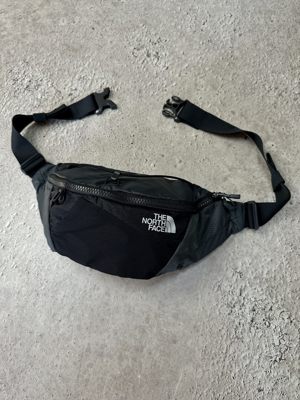 The North Face × Vintage The North Face Lumbnical Bag Black Sling Nylon Size ONE SIZE - 5 Thumbnail