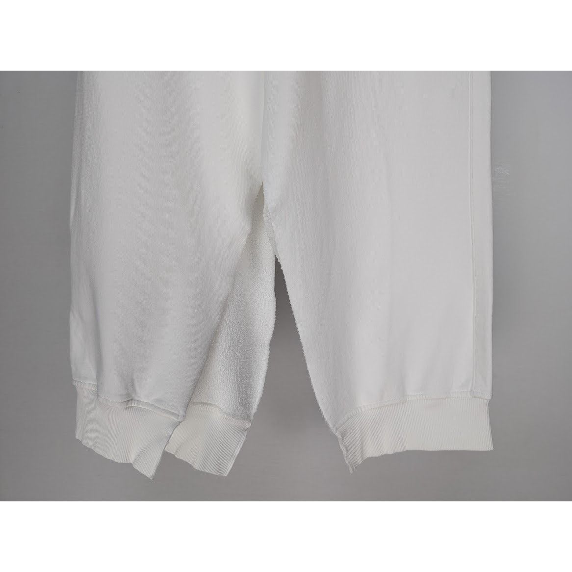 Maison Margiela o1rshd1 Men's /DUP/ MM6 Pants / Sweatpants Short in White Size US 34 / EU 50 - 4 Thumbnail