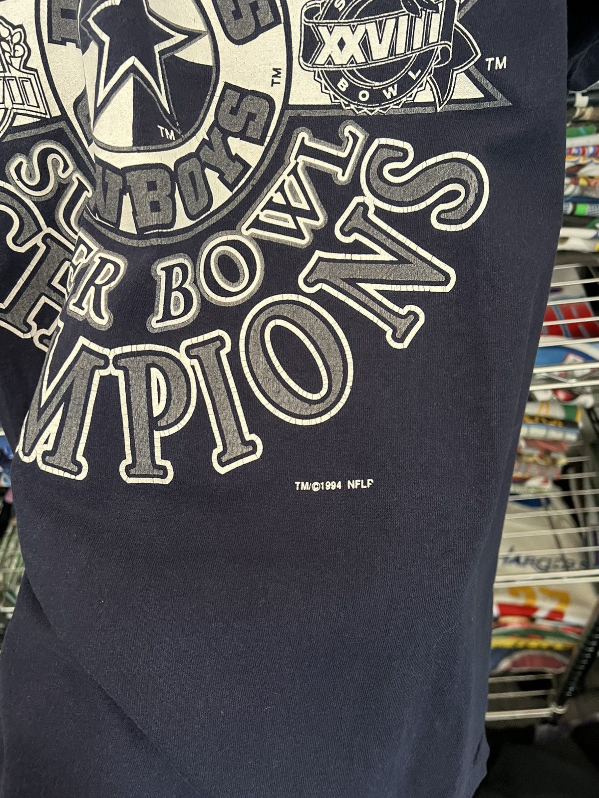 Logo 7 1994 Dallas Cowboys NFL Super Bowl XXVIII Back 2 Tee Size US XL / EU 56 / 4 - 4 Thumbnail