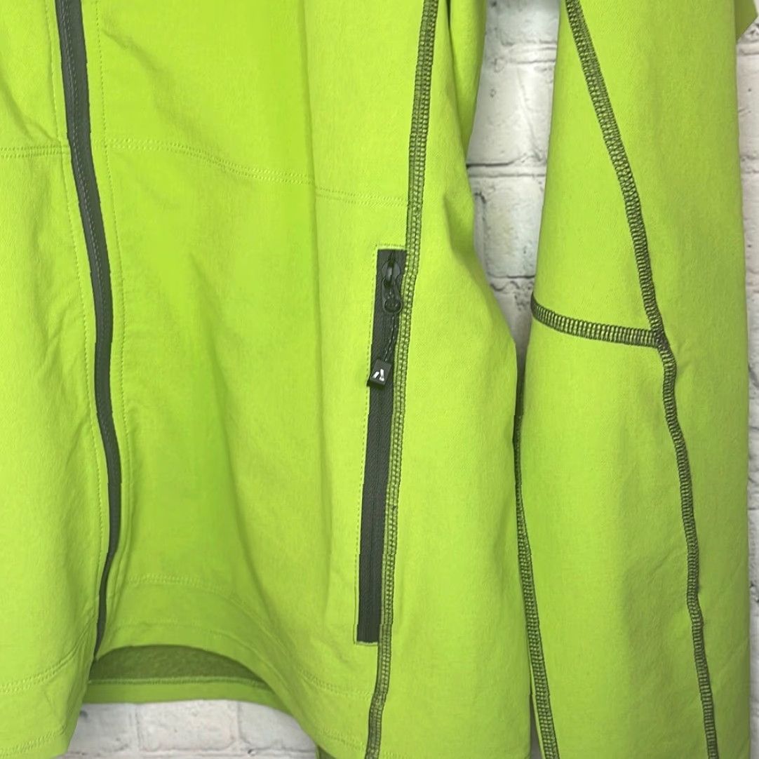 Eddie Bauer Eddie Bauer Women’s Lightweight Jacket M Multicolor Nylon Zip Up Basic Jacket Size M / US 6-8 / IT 42-44 - 2 Thumbnail