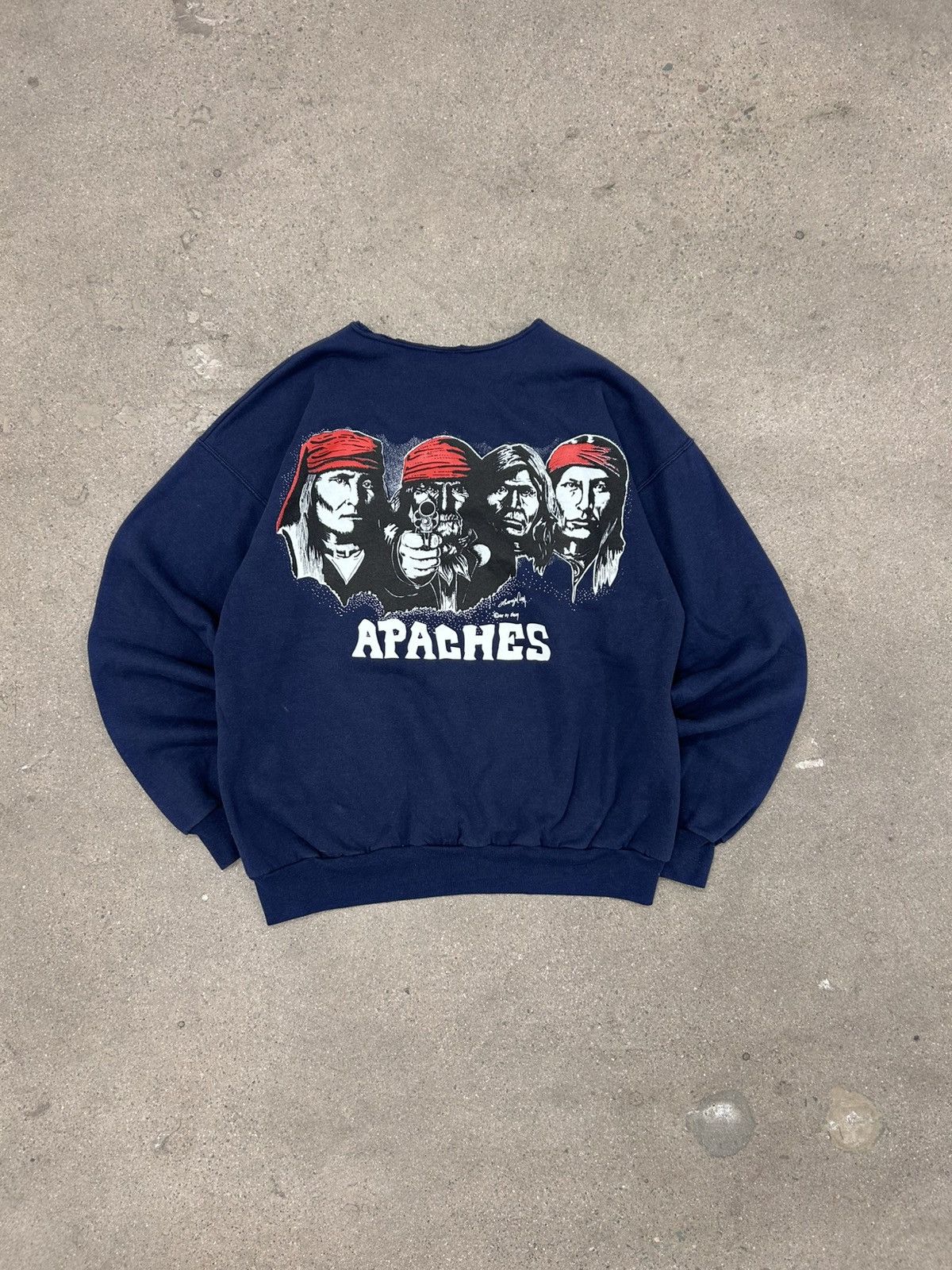 Vintage Vintage 90s Apache Indigenous Sweatshirt Crewneck Size US L / EU 52-54 / 3 - 1 Thumbnail