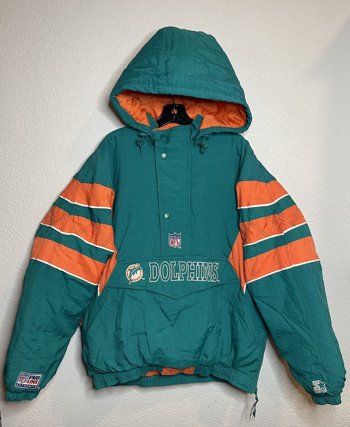 Apex One × Pro Line Miami Dolphins NFL Pro Line Apex One Starter Jacket XL VGC! Size US XL / EU 56 / 4 - 4 Thumbnail