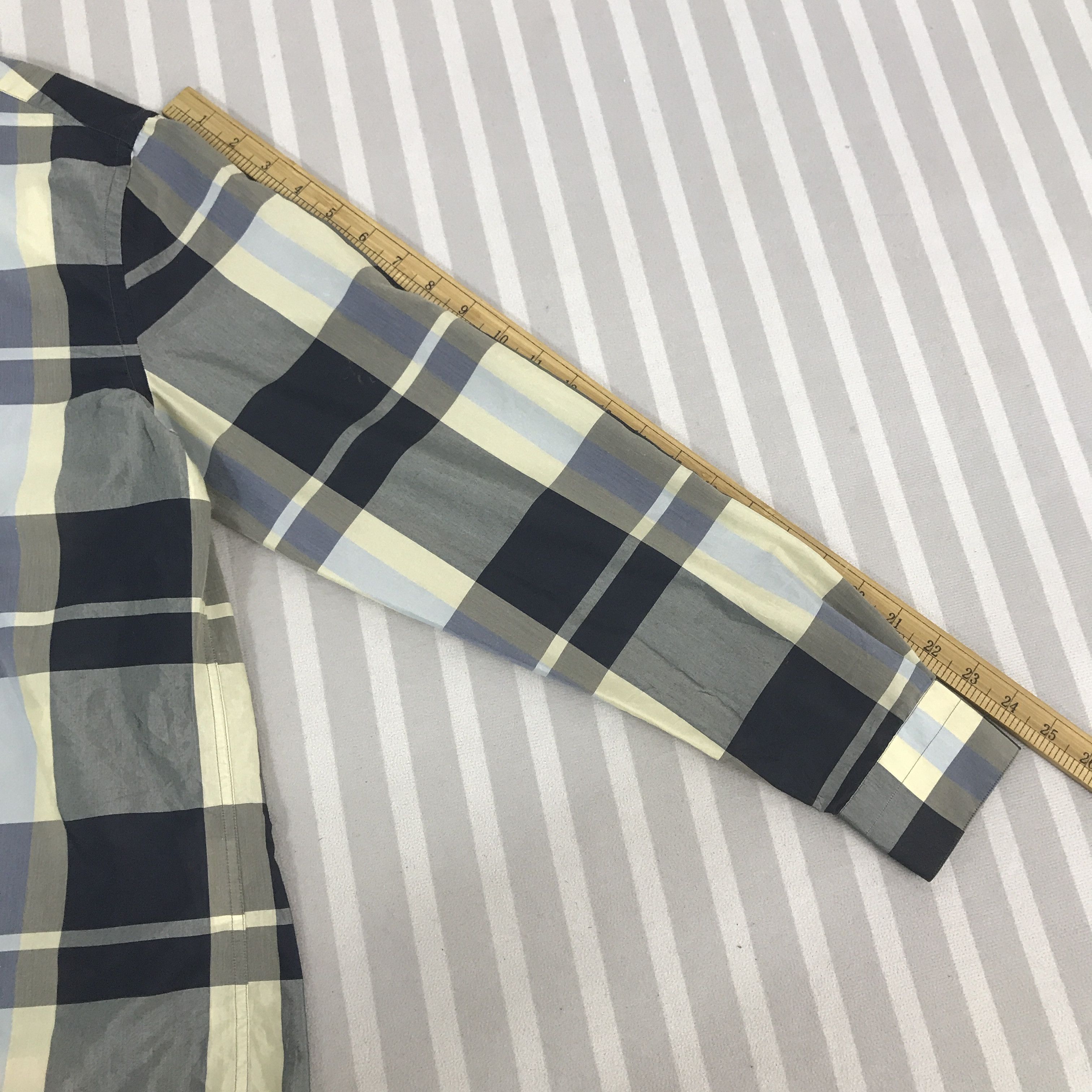 Acne Studios Vintage Acne Studios tartan design T-Shirt K44B59 Size US M / EU 48-50 / 2 - 6 Thumbnail