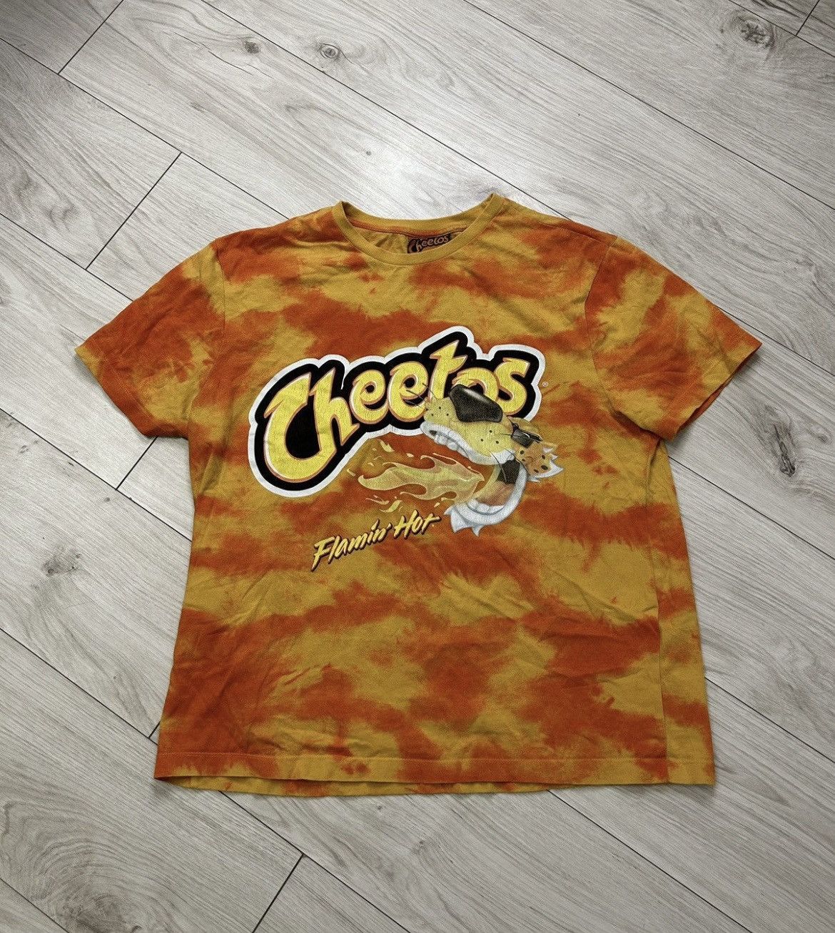 Other Vintage Flamin' Hot Cheetos Graphic Print Tee Shirt Size US XL / EU 56 / 4 - 1 Thumbnail