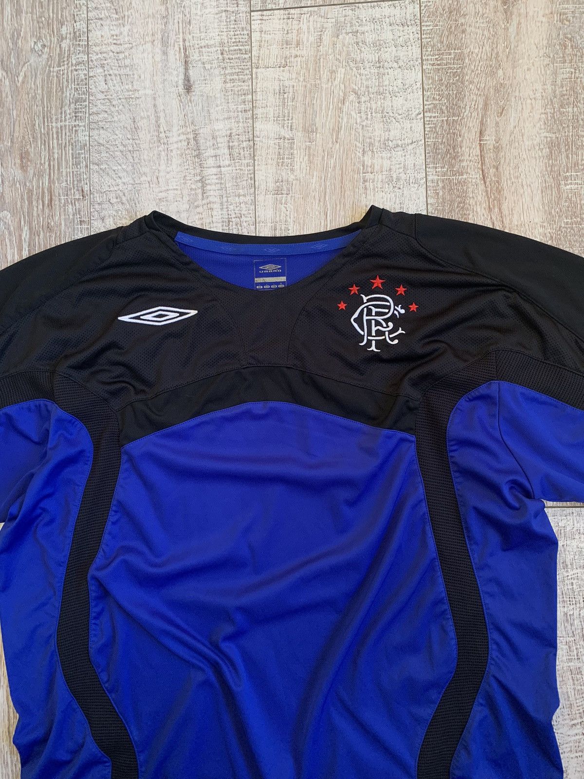 Umbro × Vintage Vintage Umbro Rangers soccer jersey T shirt Size US L / EU 52-54 / 3 - 2 Thumbnail