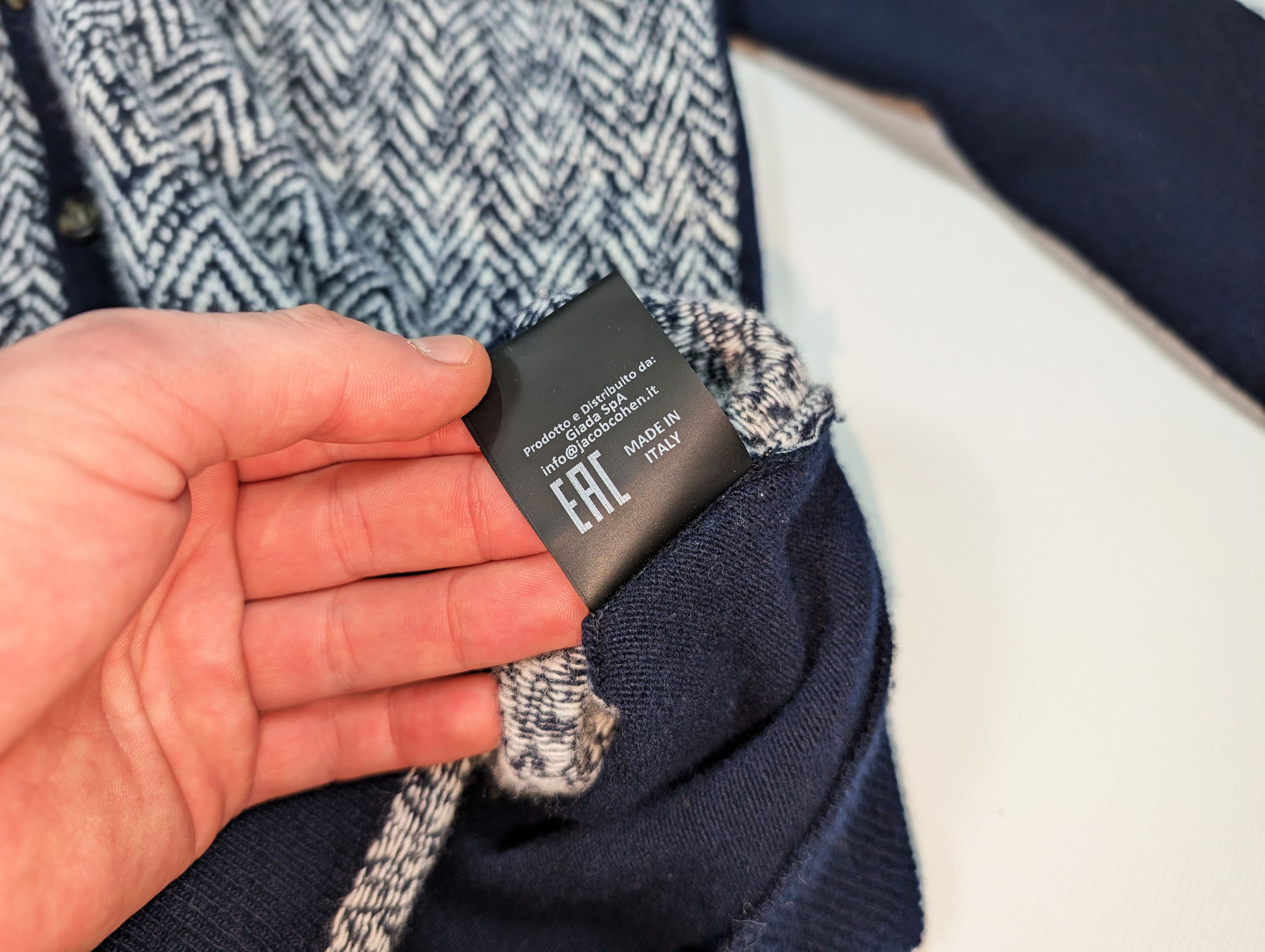 Jacob Cohen Jacob Cohen Blue Wool V-Neck Cardigan Size L Size US L / EU 52-54 / 3 - 9 Thumbnail