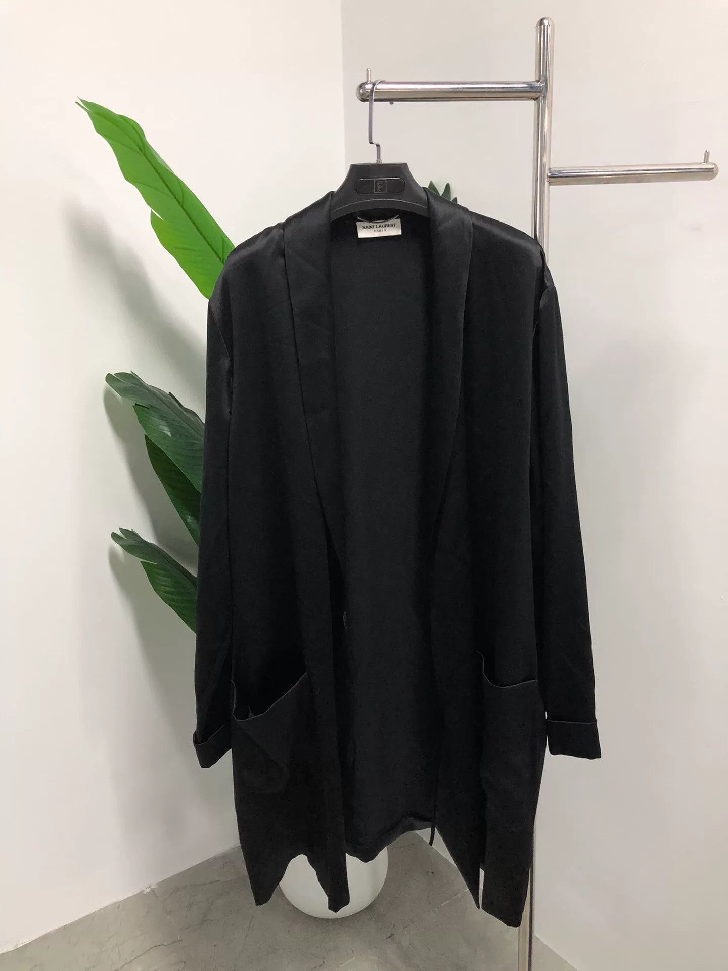 Saint Laurent Paris Saint Laurent Black Silk Robe Size 50 Size L / US 10 / IT 46 - 1 Thumbnail
