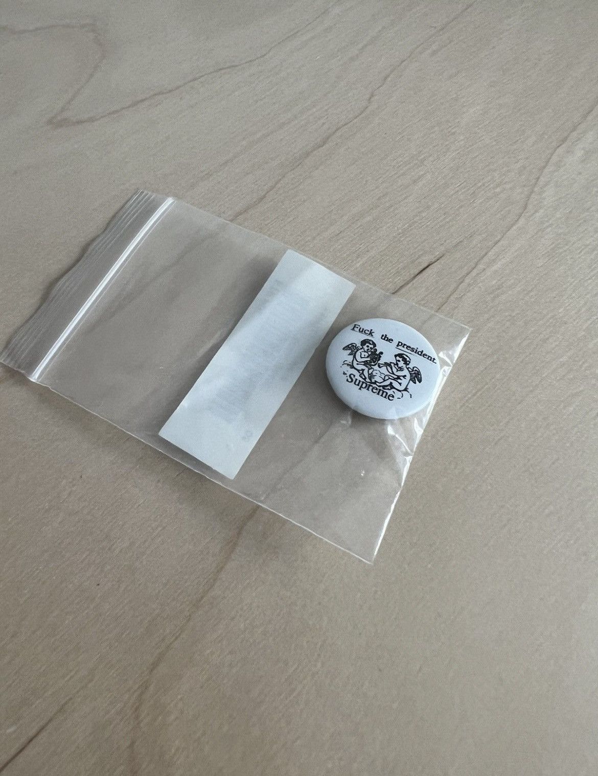 Supreme Supreme “FTP” Pin Size ONE SIZE - 1 Thumbnail