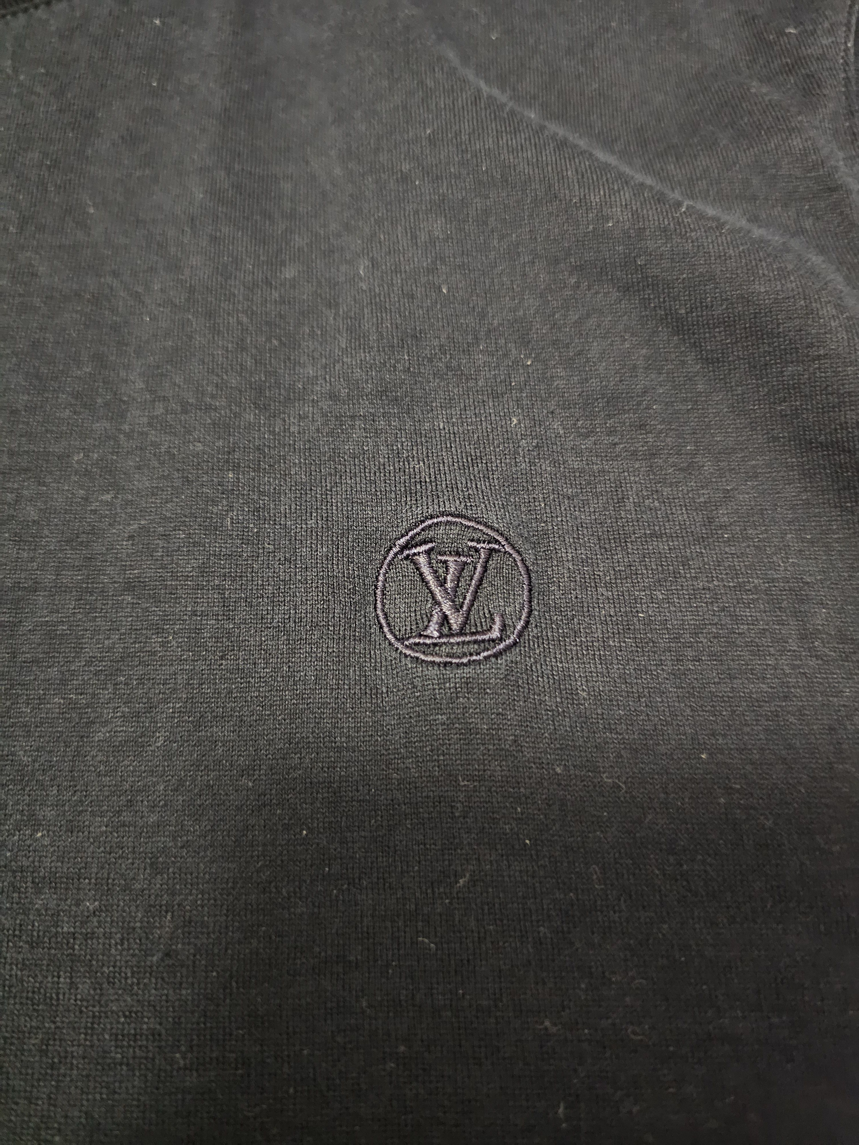 Louis Vuitton Louis Vuitton Women's Navy Blue T-shirts Size S Size S / US 4 / IT 40 - 2 Thumbnail