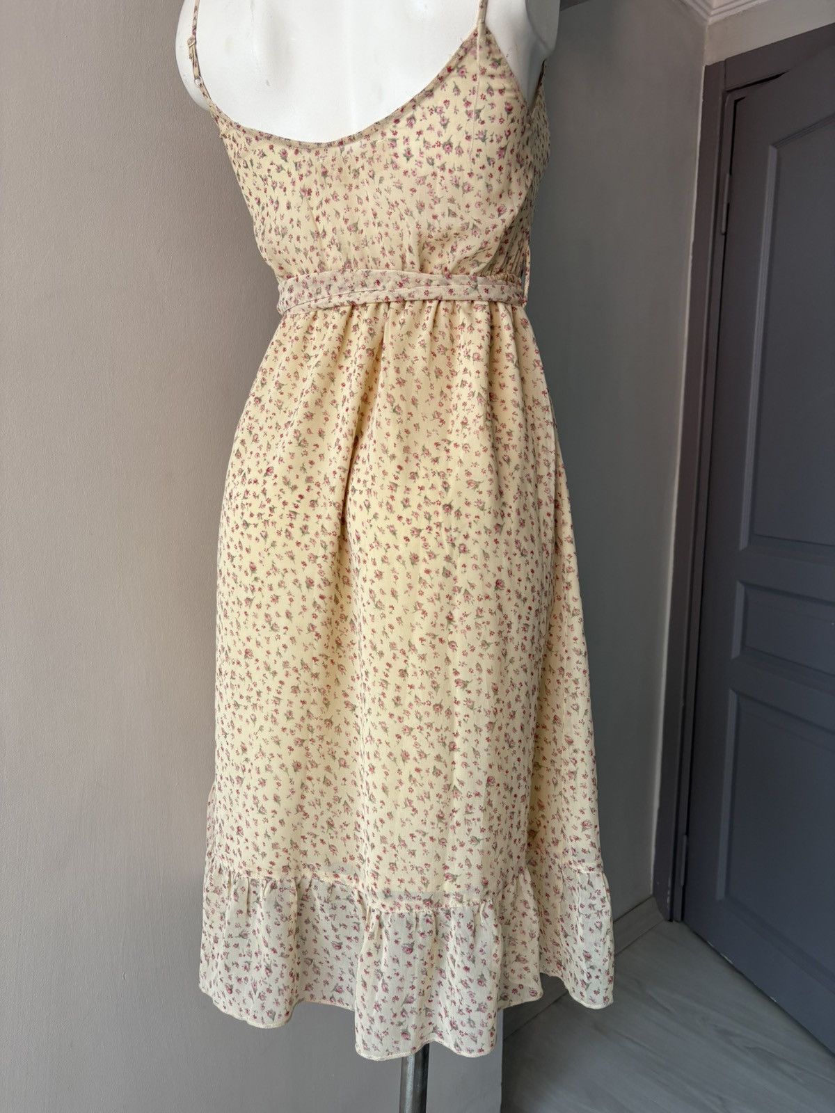 Vintage Guess dress Size M / US 6-8 / IT 42-44 - 21 Thumbnail