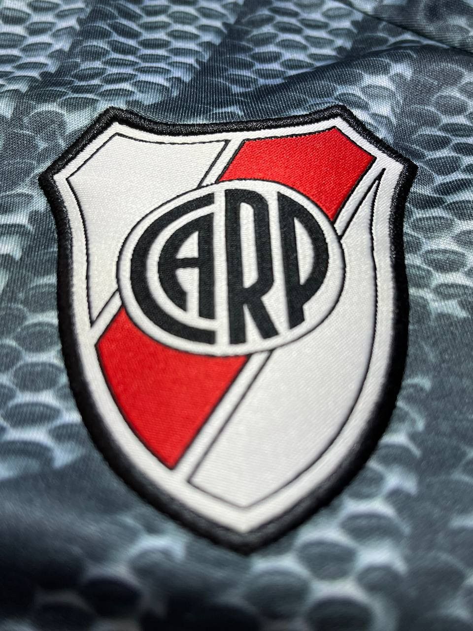 Adidas Adidas River Plate FC Goalkeeper soccer jersey Size US M / EU 48-50 / 2 - 4 Thumbnail