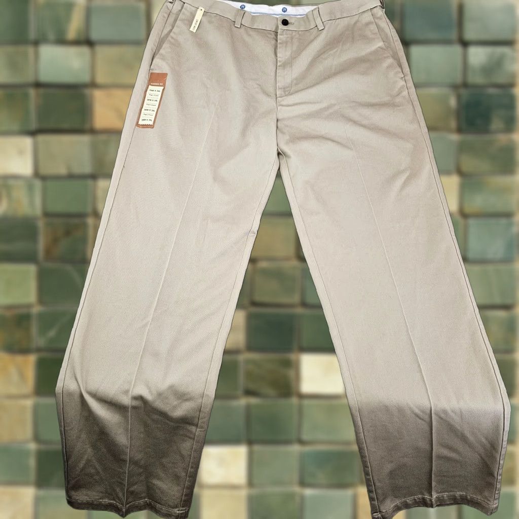 Haggar Haggar Dress Pants Mens 38x33 Khaki Classic Fit Flat Front Comfort Waist Cotton Pants Size US 38 / EU 54 - 1 Thumbnail