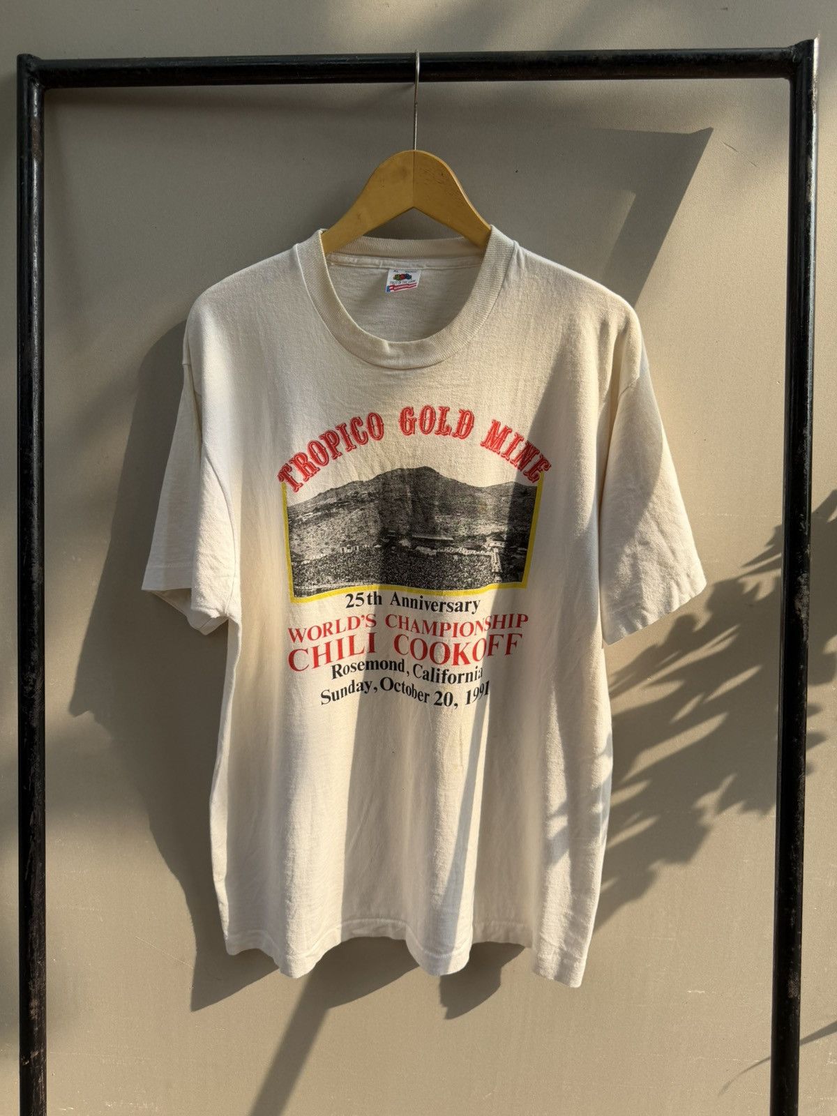 Band Tees 1991 “Tropico Gold Mine -World’s Championship Chili Cookoff Size US XL / EU 56 / 4 - 1 Thumbnail