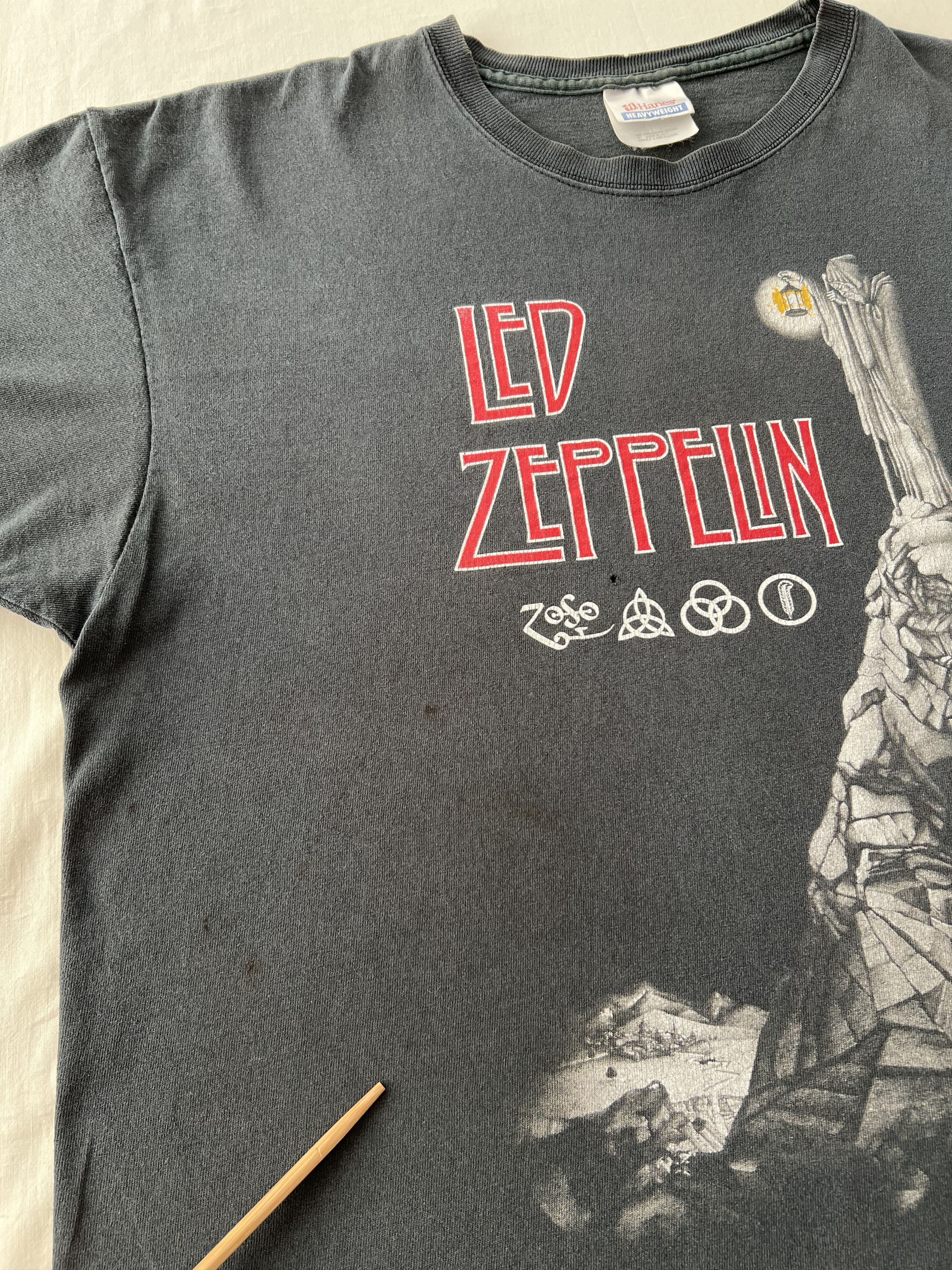 Band Tees Vintage 2004 Led Zeppelin Stairway to Heaven Black T-shirt Size US L / EU 52-54 / 3 - 7 Thumbnail