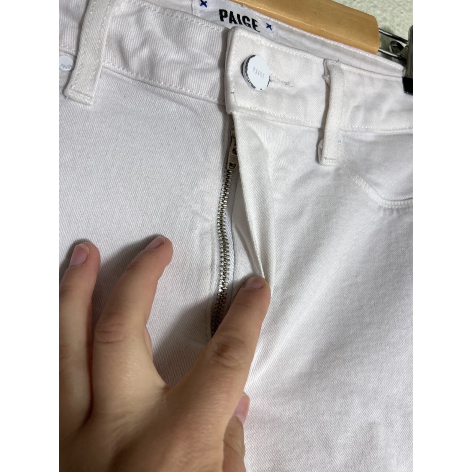 Paige Paige Hoxton Jeans Womens 28 White Ankle Pants 28x28 Reg Size Womens Jeans White Ankle 90s? Size 28" / US 6 / IT 42 - 6 Thumbnail