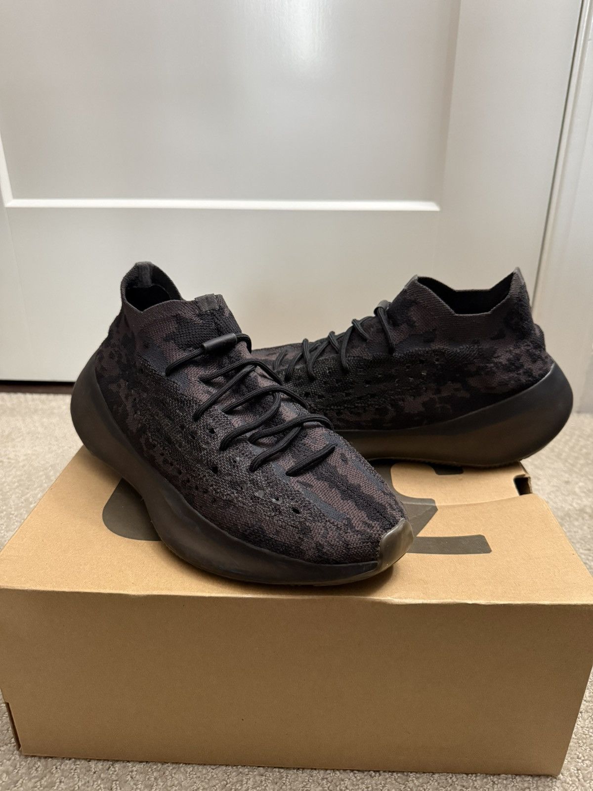Yeezy Yeezy 380 Onyx SIZE 12 Size US 12 / EU 45 - 2 Thumbnail