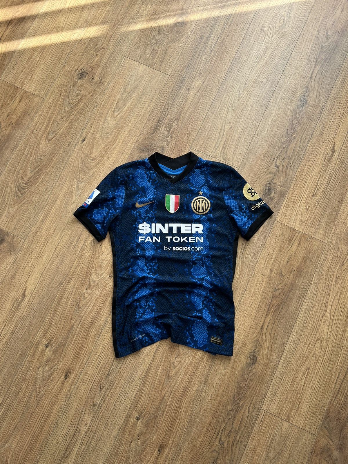 Nike Inter Milan #10 Lautaro Martinez 2021/2022 home match jersey Size US M / EU 48-50 / 2 - 2 Thumbnail