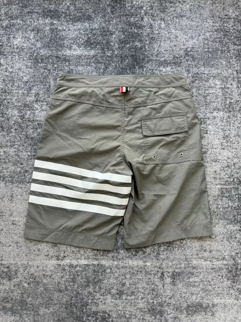 Thom Browne Thom Browne size 0 Beach Shorts Grey Size US 28 / EU 44 - 2 Thumbnail
