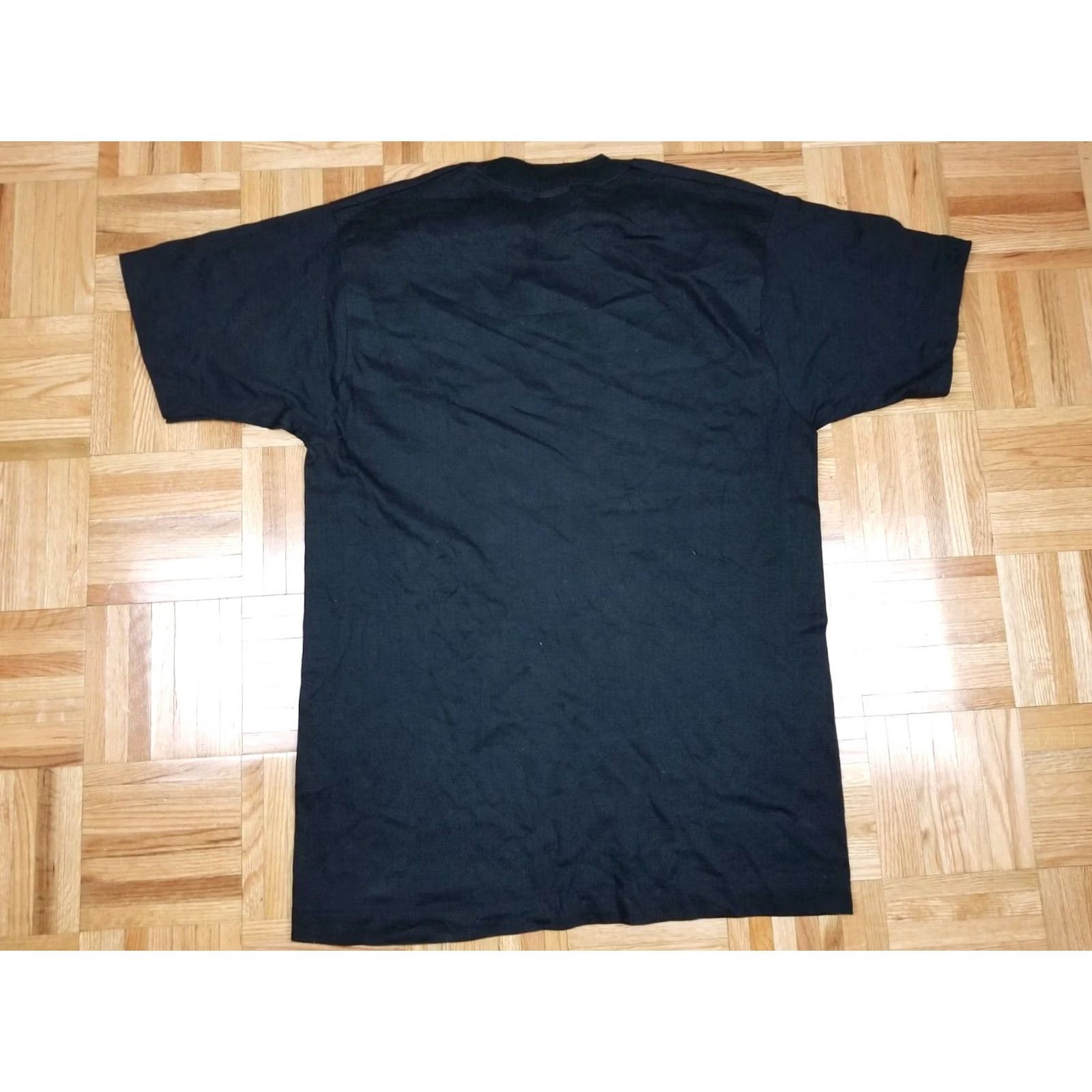 Vintage VINTAGE 1990 DETROIT PISTONS BAD BOYS FAN BLACK T-SHIRT SZ LARGE DETROIT PISTONS T-SHIRT Mens Large Black Vintage 1990s Basketball Fan Heat Retro USA Size US L / EU 52-54 / 3 - 6 Thumbnail