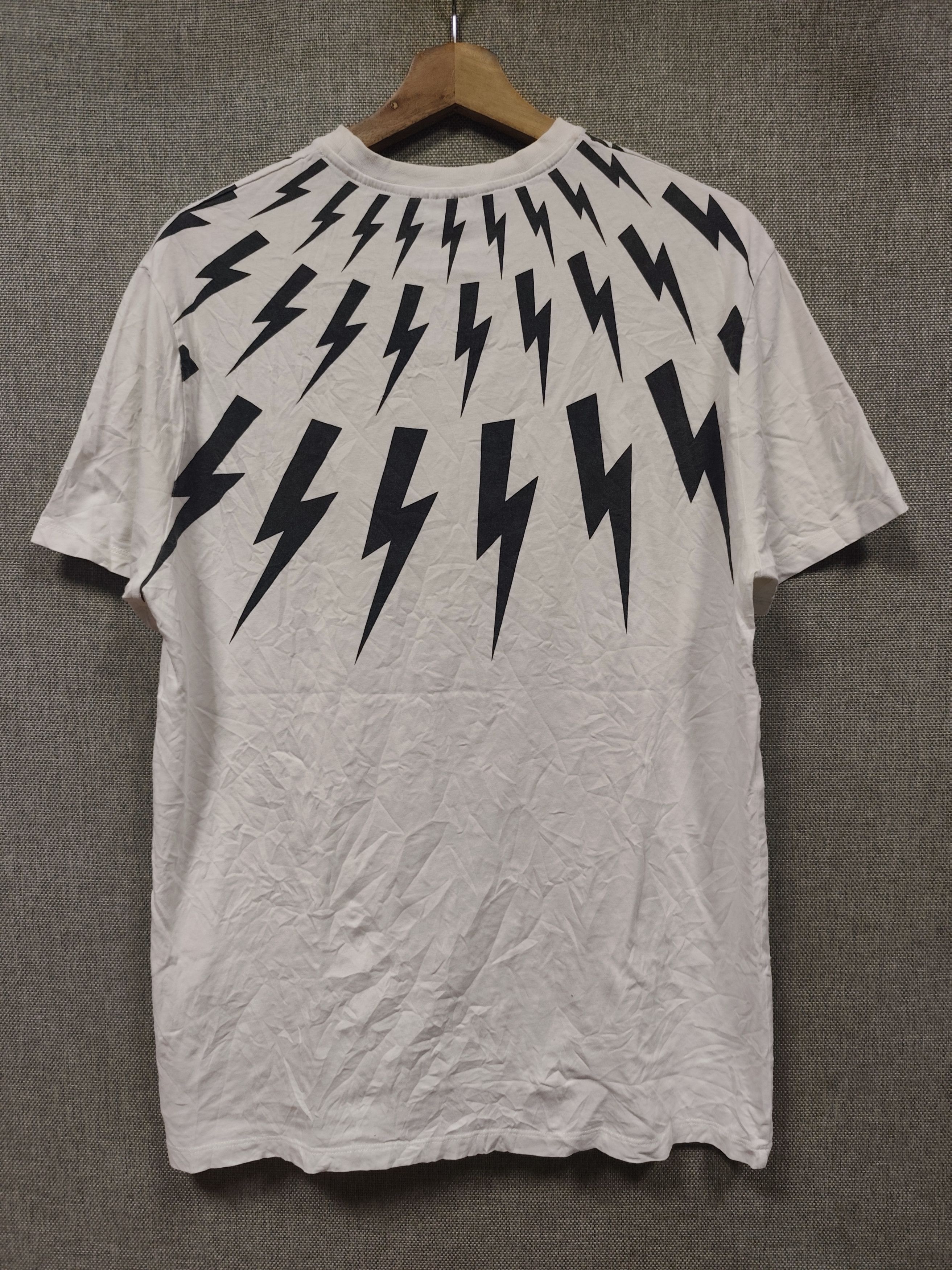Neil Barrett Neil Barrett Lightning Bolt Tee Size US M / EU 48-50 / 2 - 2 Thumbnail
