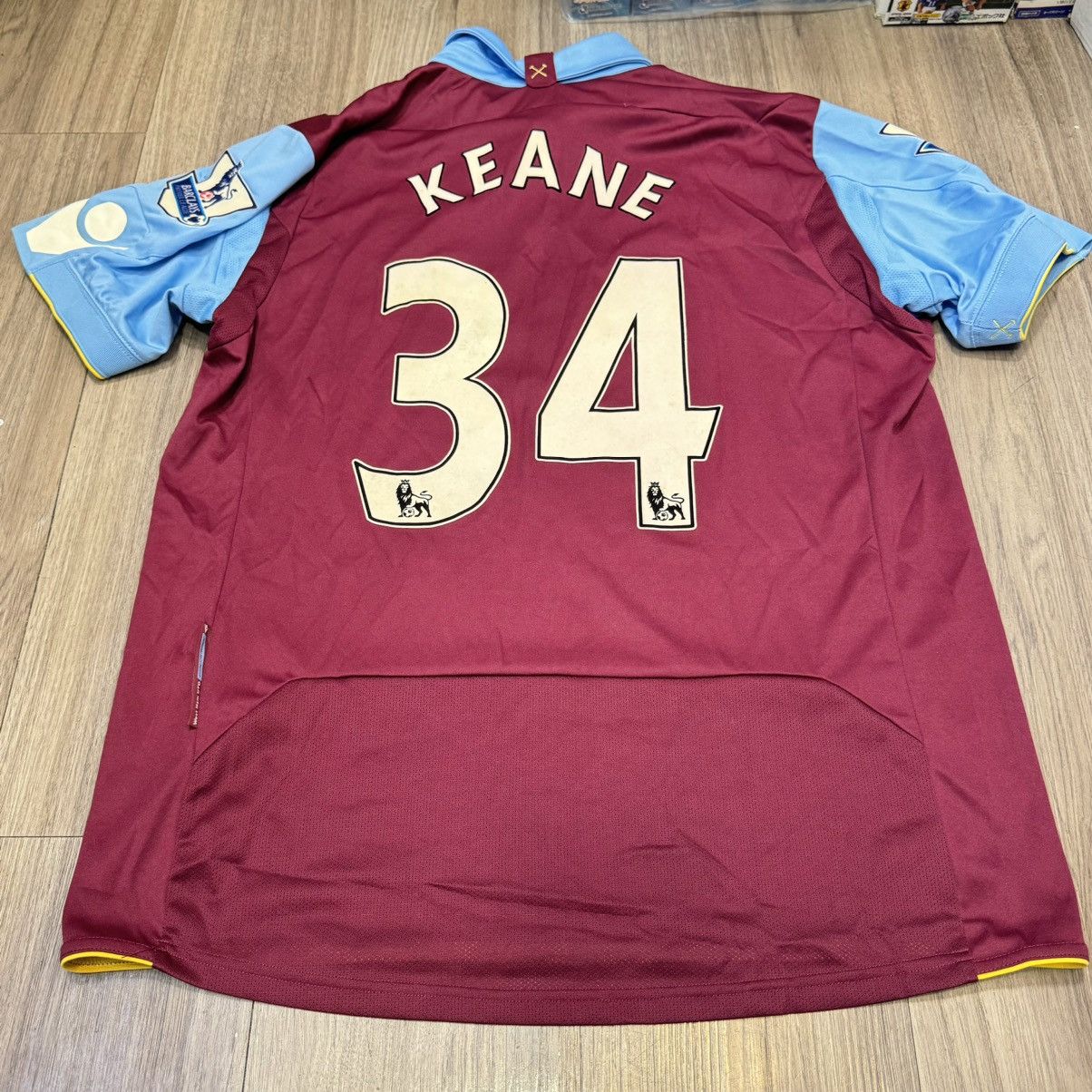 Macron West ham 10/11 home shirt #34 Keane Size US L / EU 52-54 / 3 - 2 Thumbnail