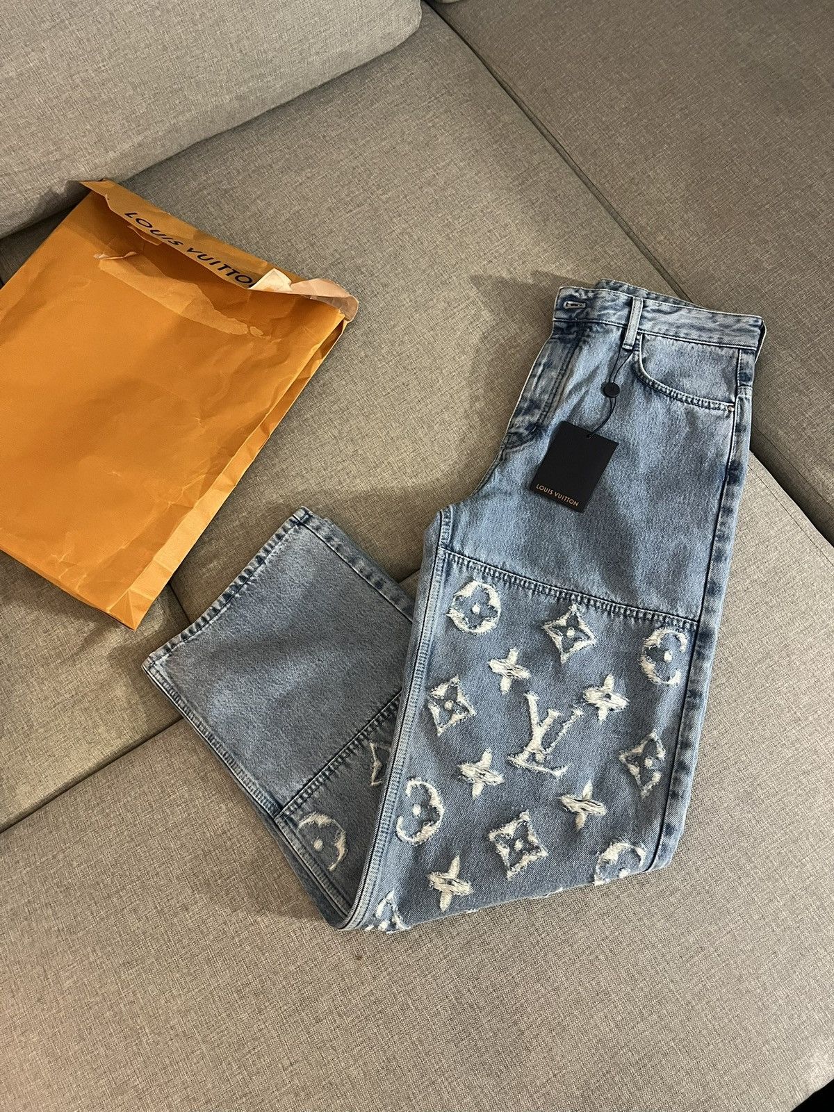 Louis Vuitton Louis Vuitton Denim Skate Jeans Indigo Size US 29 - 11 Thumbnail