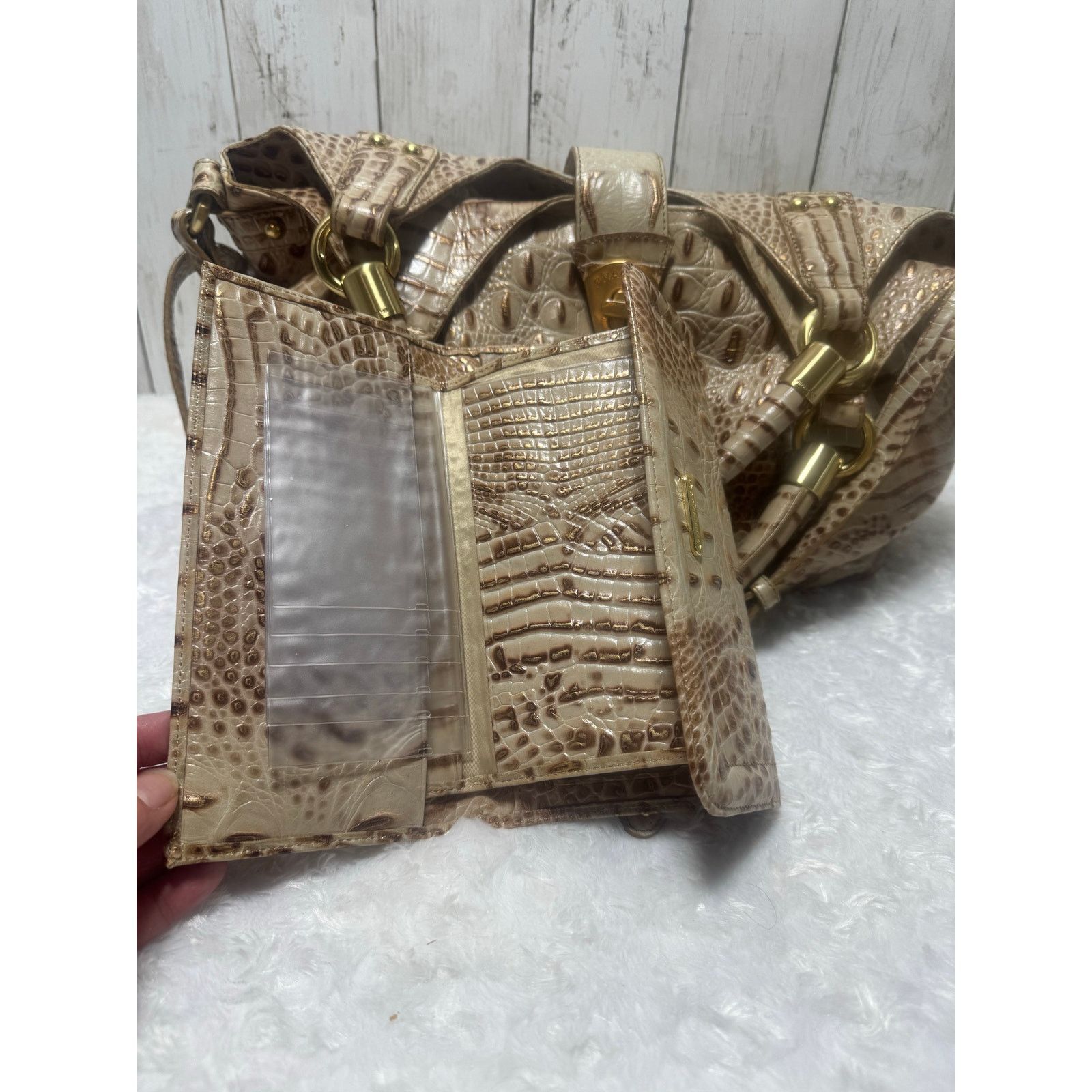 BRAHMIN Brahmin Cro embossed shoulder women bag and wallet champagne Size ONE SIZE - 11 Thumbnail