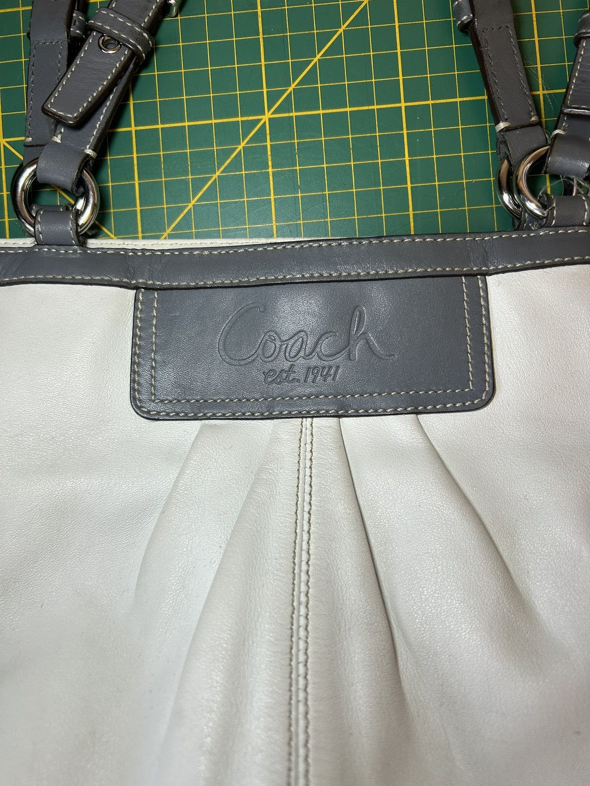 Coach Vintage Coach East/West Pleated leather Gallery tote purse Size ONE SIZE - 4 Thumbnail