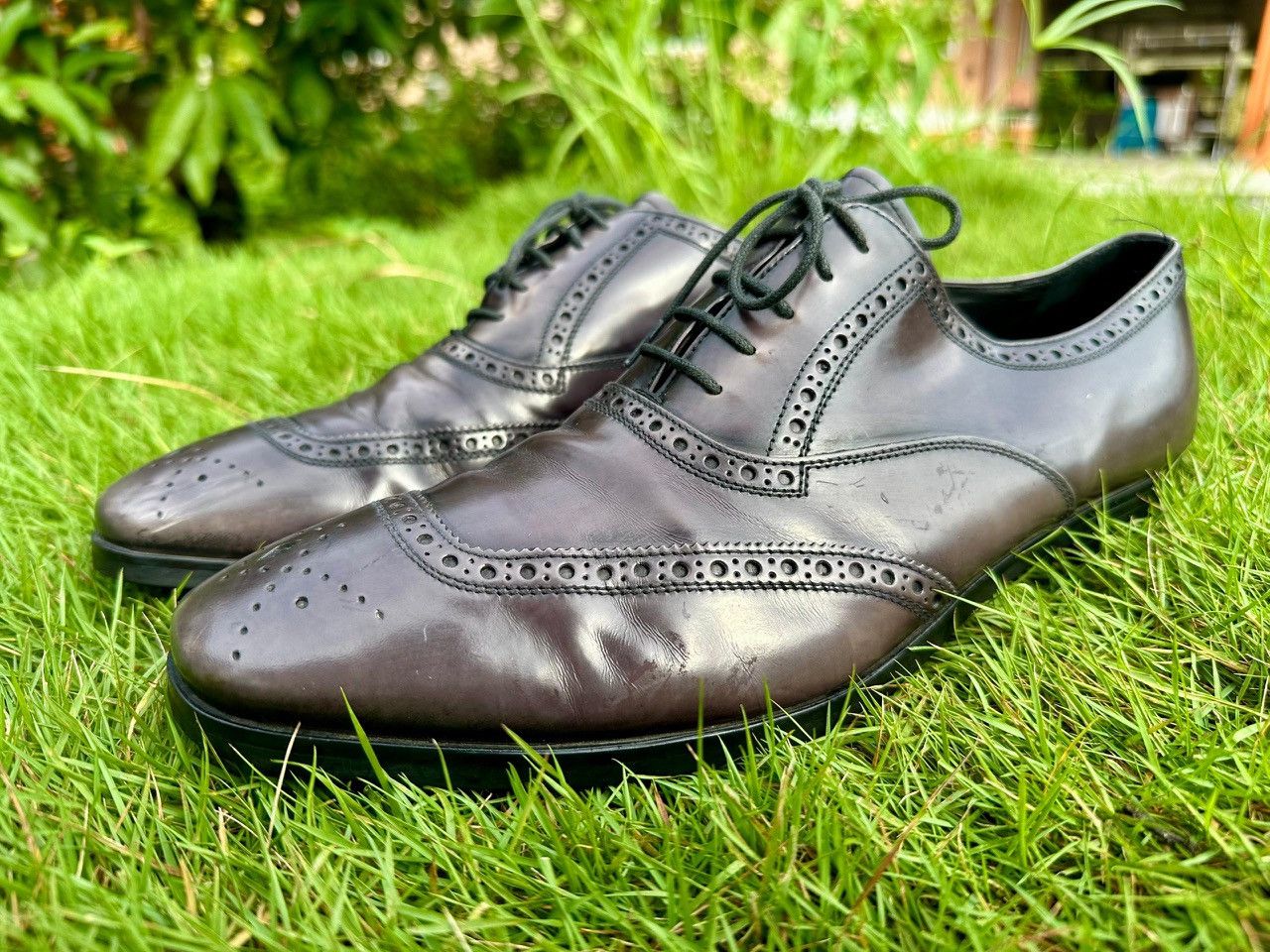 Authentic Prada Derby Oxford Brushed Leather Lace Up Shoes