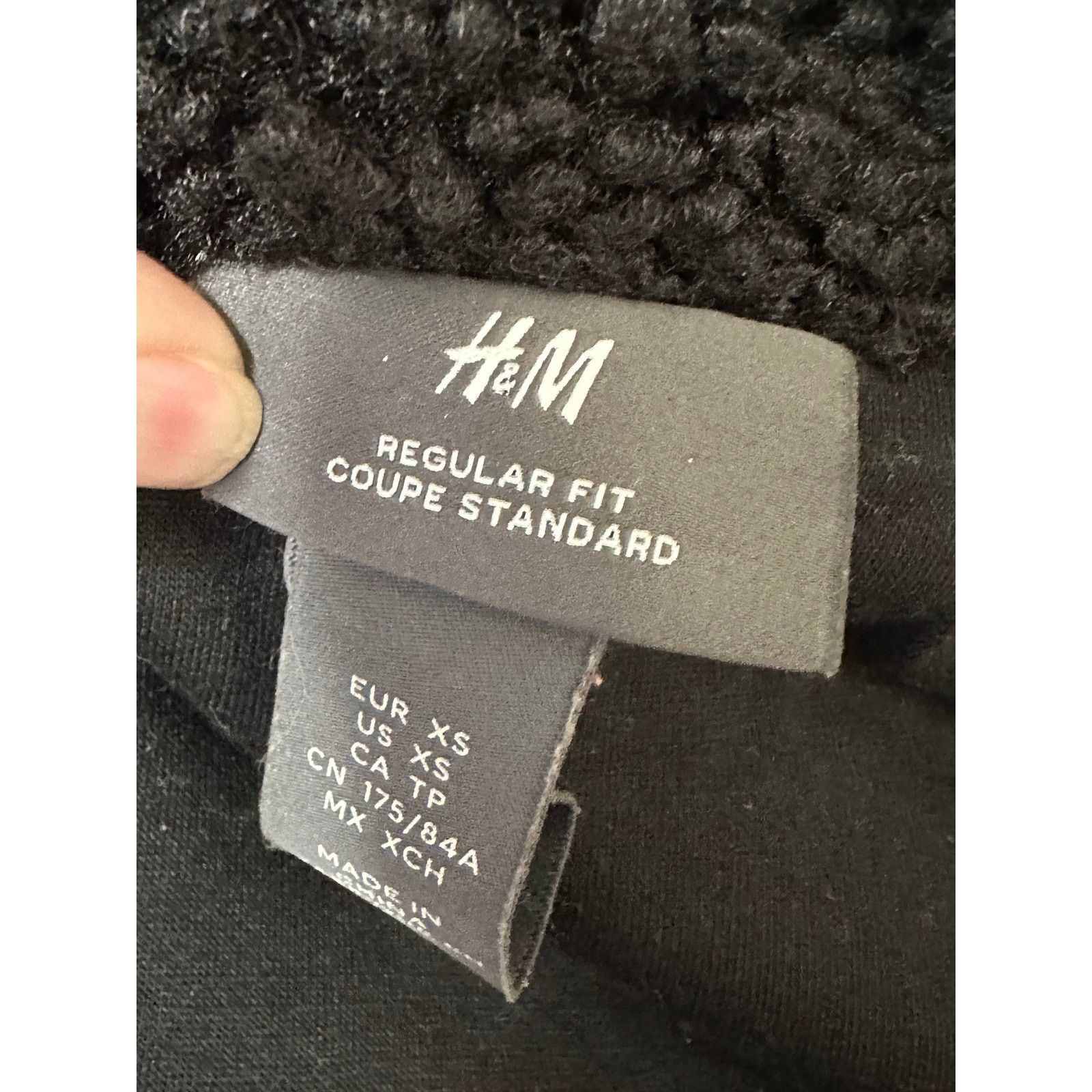 H&M H&M black teddy long sleeves full zip jacket size XS Size XS / US 0-2 / IT 36-38 - 3 Thumbnail