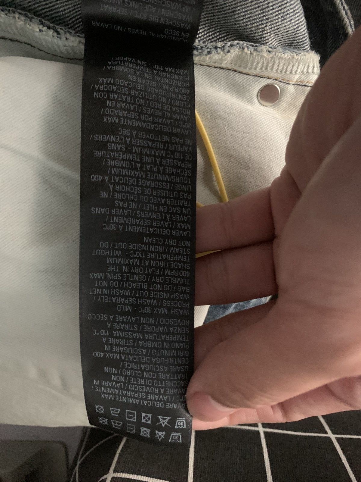 Balenciaga Balenciaga SS23 Mud Show Oil Spilled Destroyed Baggy Jeans Size US 32 / EU 48 - 10 Thumbnail