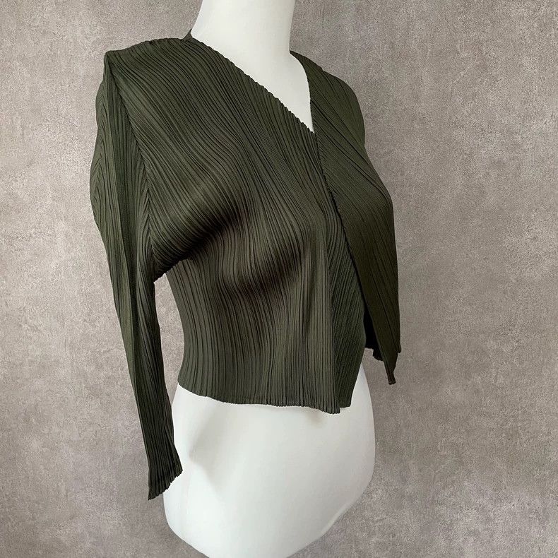 Issey Miyake issey miyake size:4 Military green cardigan 2506-Nextarrow Size XXS / US 00 / IT 34 - 3 Thumbnail