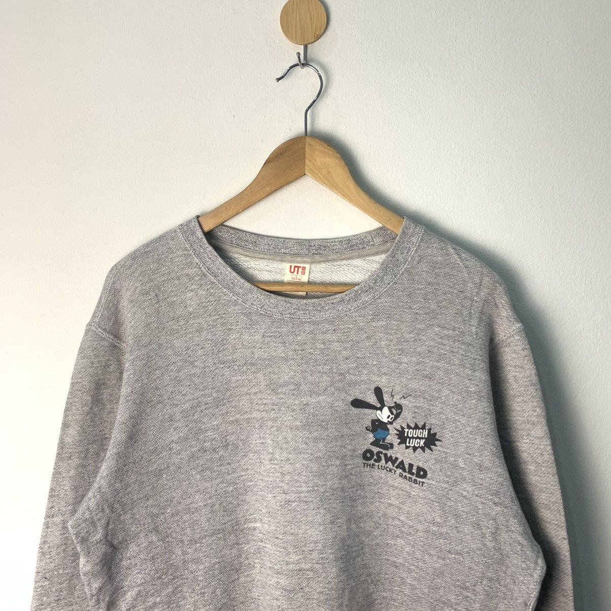 Cartoon Network 🔥Rare🔥Disney Oswald The Lucky Rabbit Sweatshirt Pullover Size US L / EU 52-54 / 3 - 5 Thumbnail