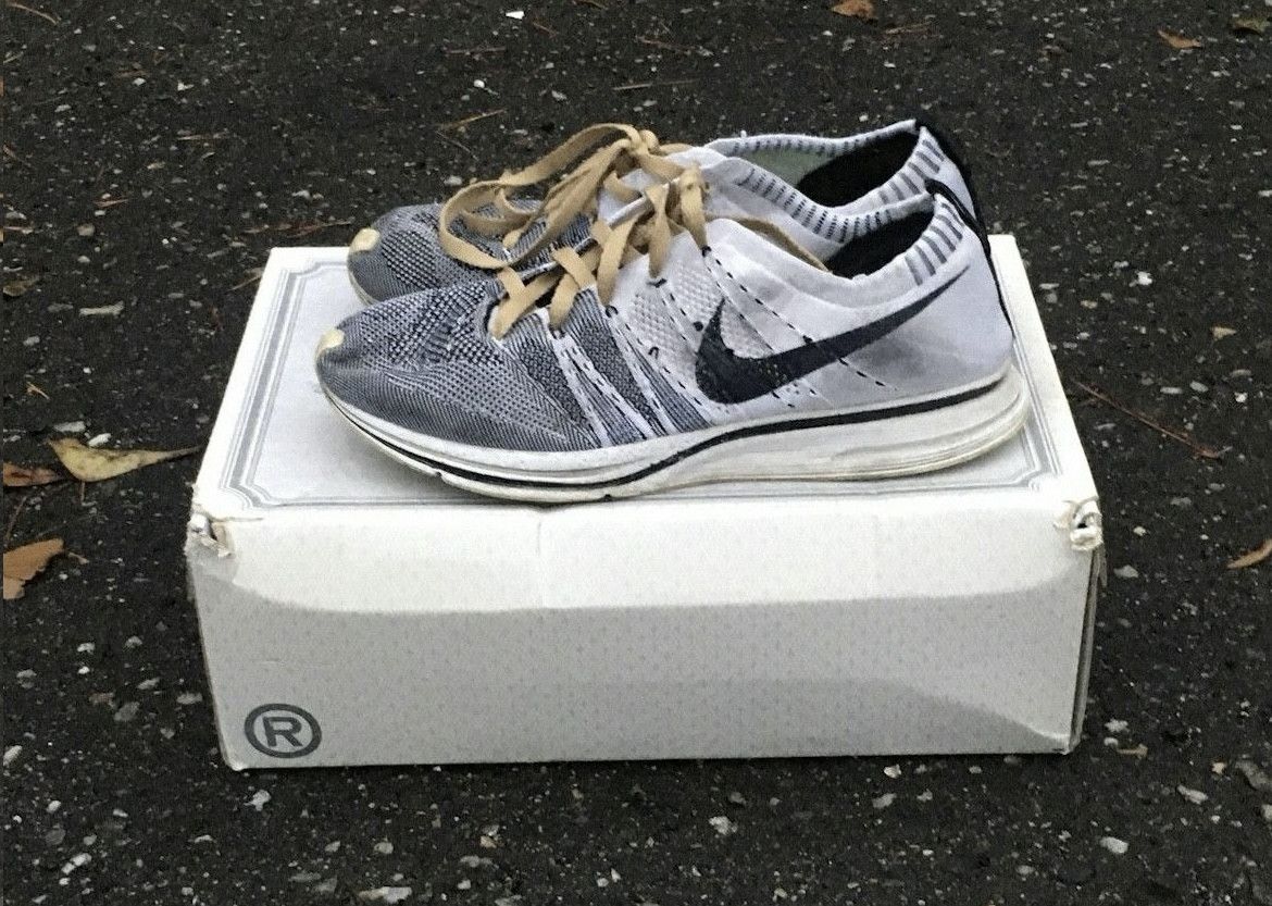 Nike Nike Flyknit Trainers Yeknits Size US 11.5 / EU 44-45 - 2 Thumbnail